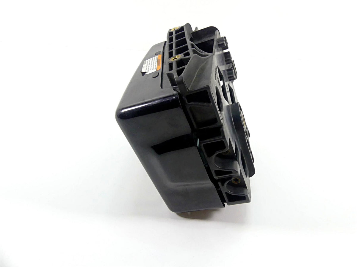 2017 Harley Dyna FXDB Street Bob Battery Carrier & Black Side Cover 70379-06B {{ shop.shopifyCountryName }} - Mototech271