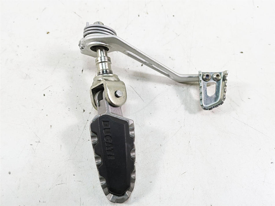 2020 Ducati Scrambler 1100 Sport Pro Right Footpeg & Brake Pedal 45721002AA {{ shop.shopifyCountryName }} - Mototech271