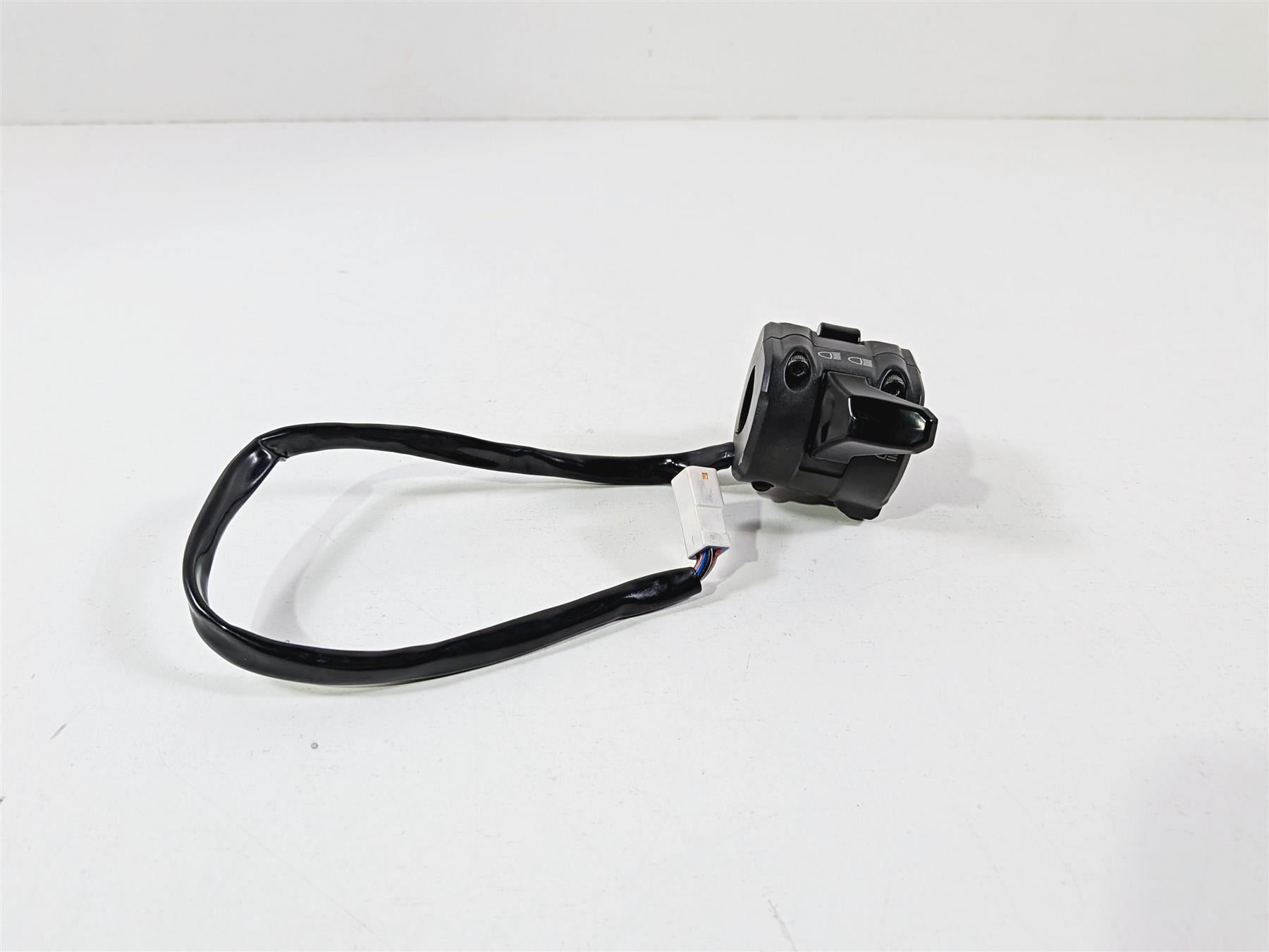 2011 Ducati Streetfighter 1098 S Left Hand Light Control Switch 65110112C {{ shop.shopifyCountryName }} - Mototech271
