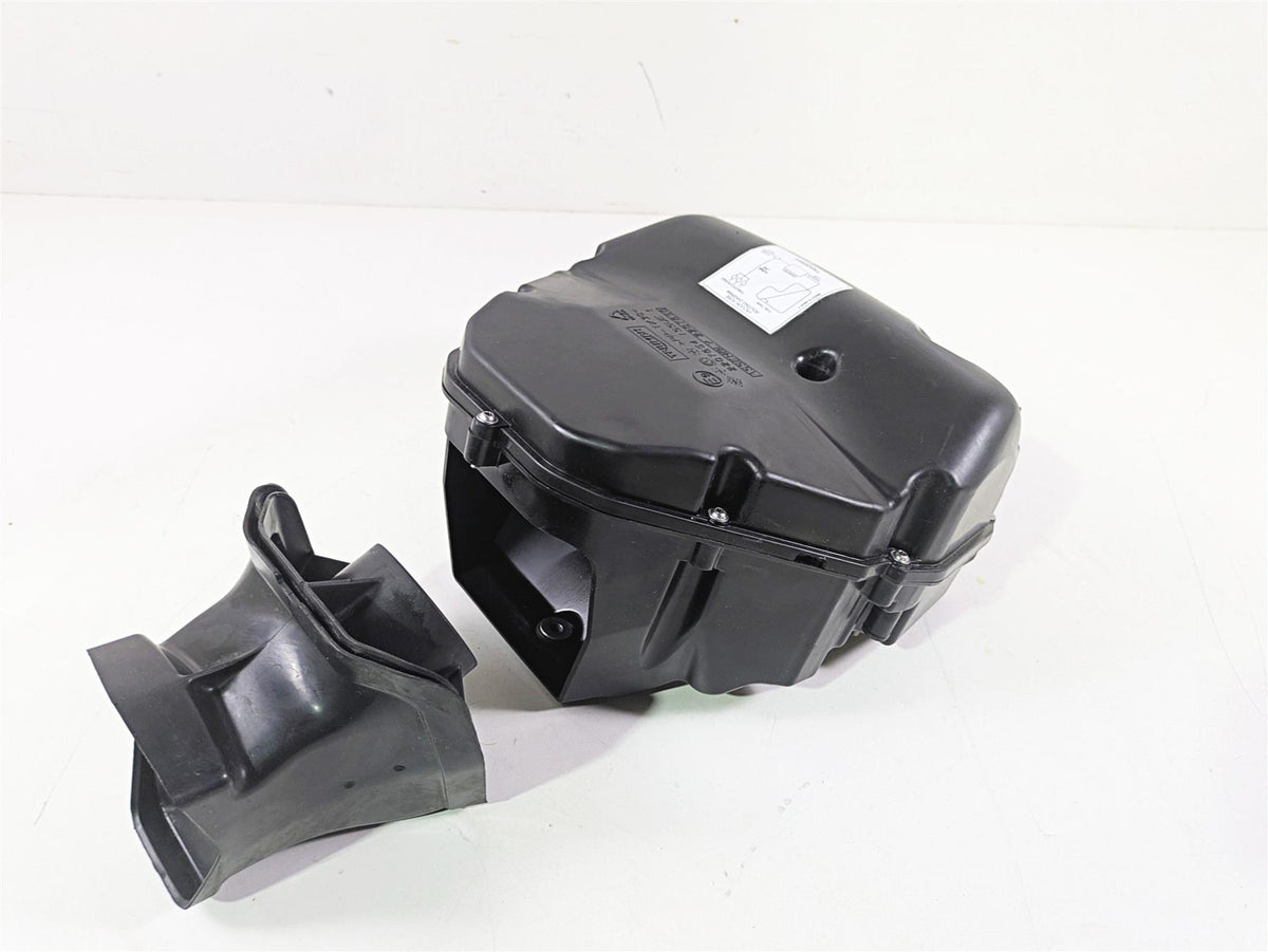 2024 Triumph Street Triple 765 R Air Box Cleaner Breather Filter T2207650 {{ shop.shopifyCountryName }} - Mototech271