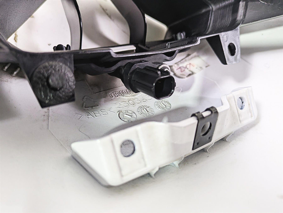 2019 Triumph Speed Triple RS 1050 Front Upper Flyscreen Fly Screen T230363 {{ shop.shopifyCountryName }} - Mototech271