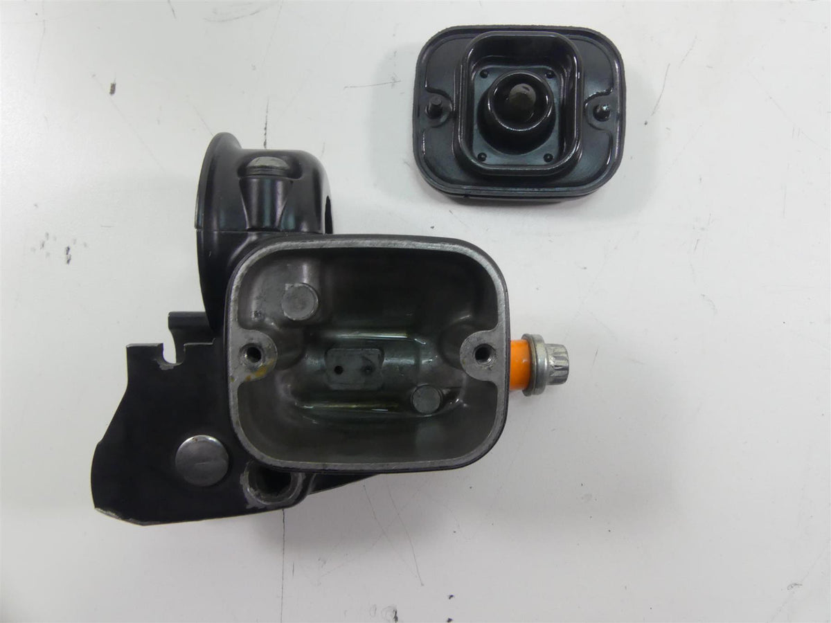 2005 Harley Dyna FXDLI Low Rider Front Brake Master Cylinder 9/16 45019-96F {{ shop.shopifyCountryName }} - Mototech271