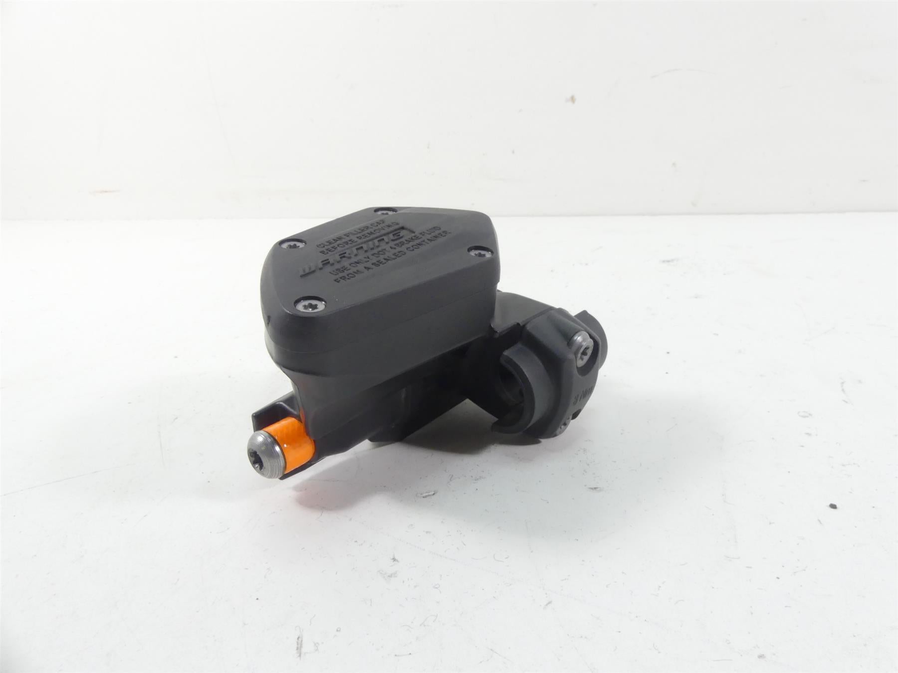 2015 BMW R1200RT K52 Front Brake Master Cylinder 32728559604 {{ shop.shopifyCountryName }} - Mototech271