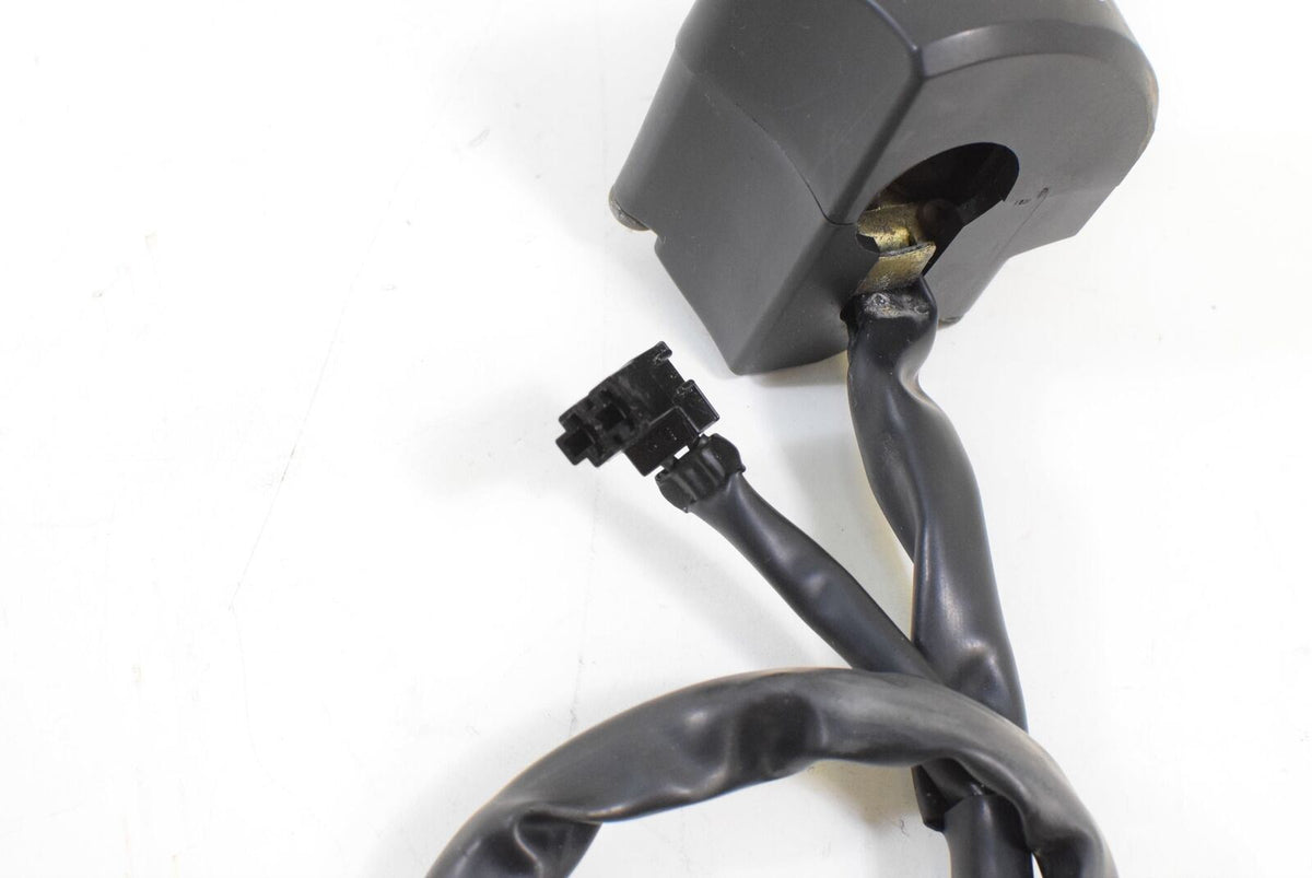 2006 Kawasaki ZX6R ZX636 Ninja Right Start Kill Control Switch 46091-0040 {{ shop.shopifyCountryName }} - Mototech271