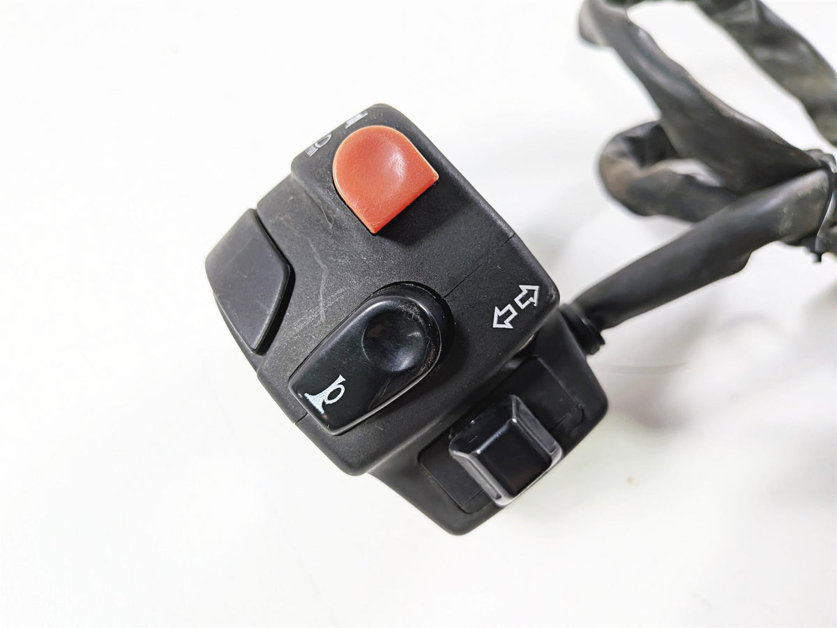 2008 Aprilia RSVR 1000 Factory Left Hand Control Switch Blinker Light AP8127365 {{ shop.shopifyCountryName }} - Mototech271