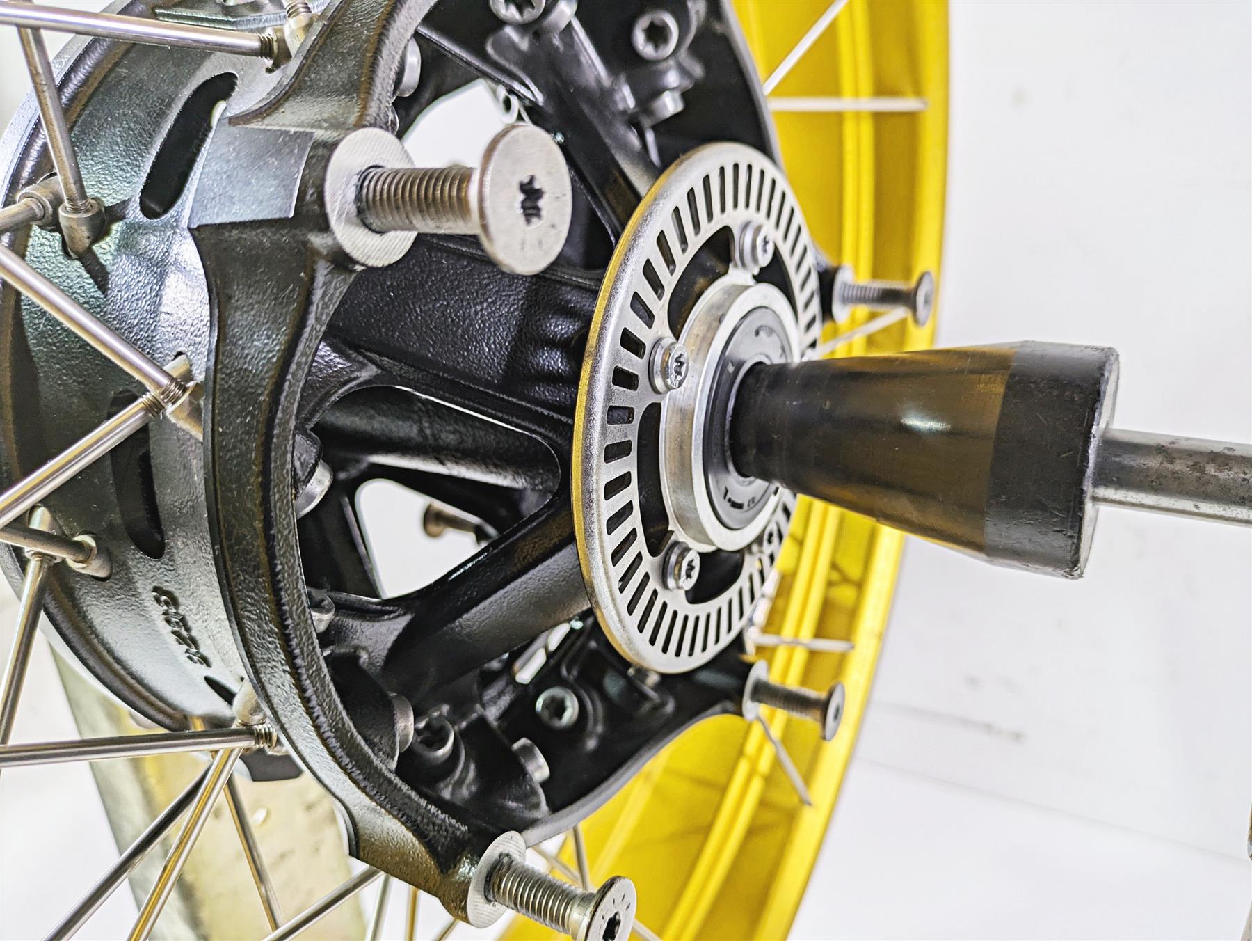 2021 BMW R1250GS K51 Adv Front Spoke Wheel Rim 19x3 Gold 36318404330 {{ shop.shopifyCountryName }} - Mototech271