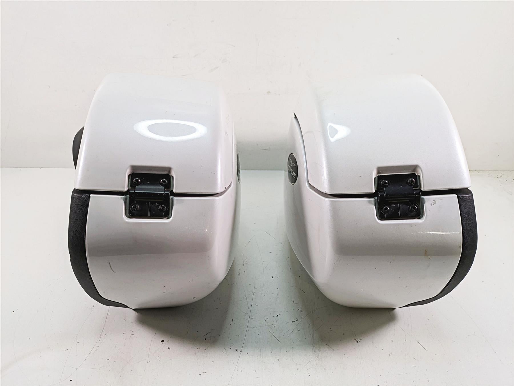 2014 Moto Guzzi California 1400 T Saddlebag Saddle Bag Luggage Set B06325400 {{ shop.shopifyCountryName }} - Mototech271