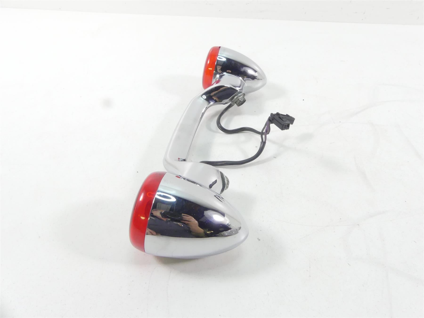 2004 Harley FLHTC SE CVO Electra Glide Rear Blinker Turn Signal Bar 68508-04 {{ shop.shopifyCountryName }} - Mototech271
