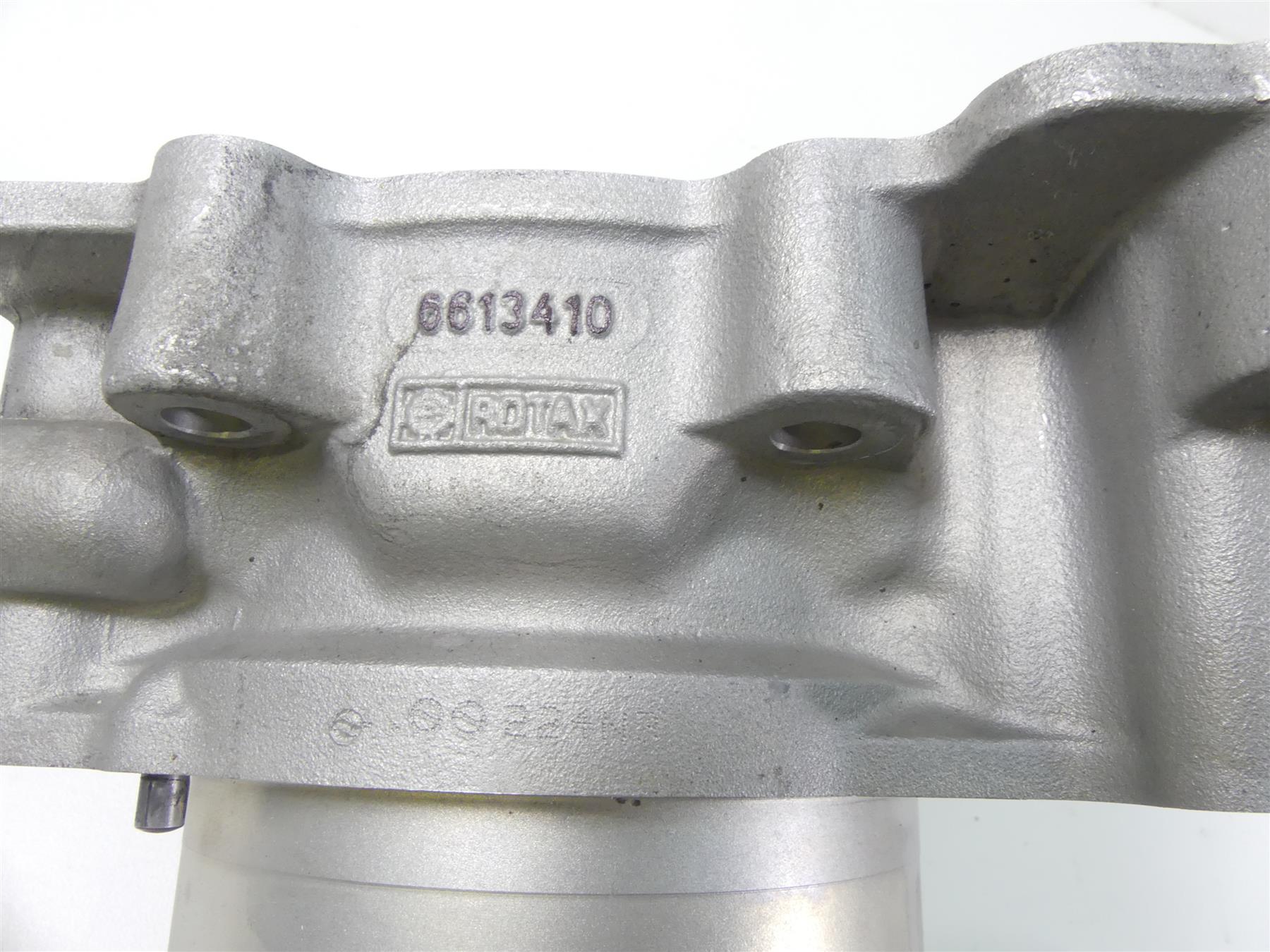 2004 Aprilia RSV1000 R Mille Cylinder Jugs & Piston Set AP0613418 {{ shop.shopifyCountryName }} - Mototech271
