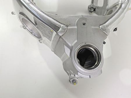 2017 Aprilia RSV 1100 Tuono V4 Factory Straight Main Frame Chassis With Salvage Tennessee Title 896962 {{ shop.shopifyCountryName }} - Mototech271