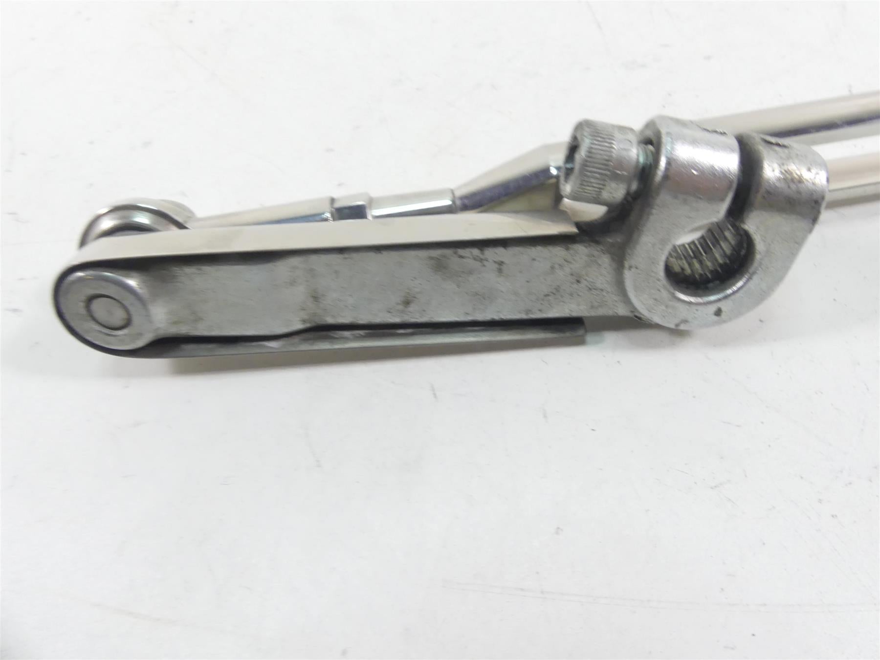 2004 Harley FXDWGI Dyna Wide Glide Forward Control Shift Rod Chrome {{ shop.shopifyCountryName }} - Mototech271