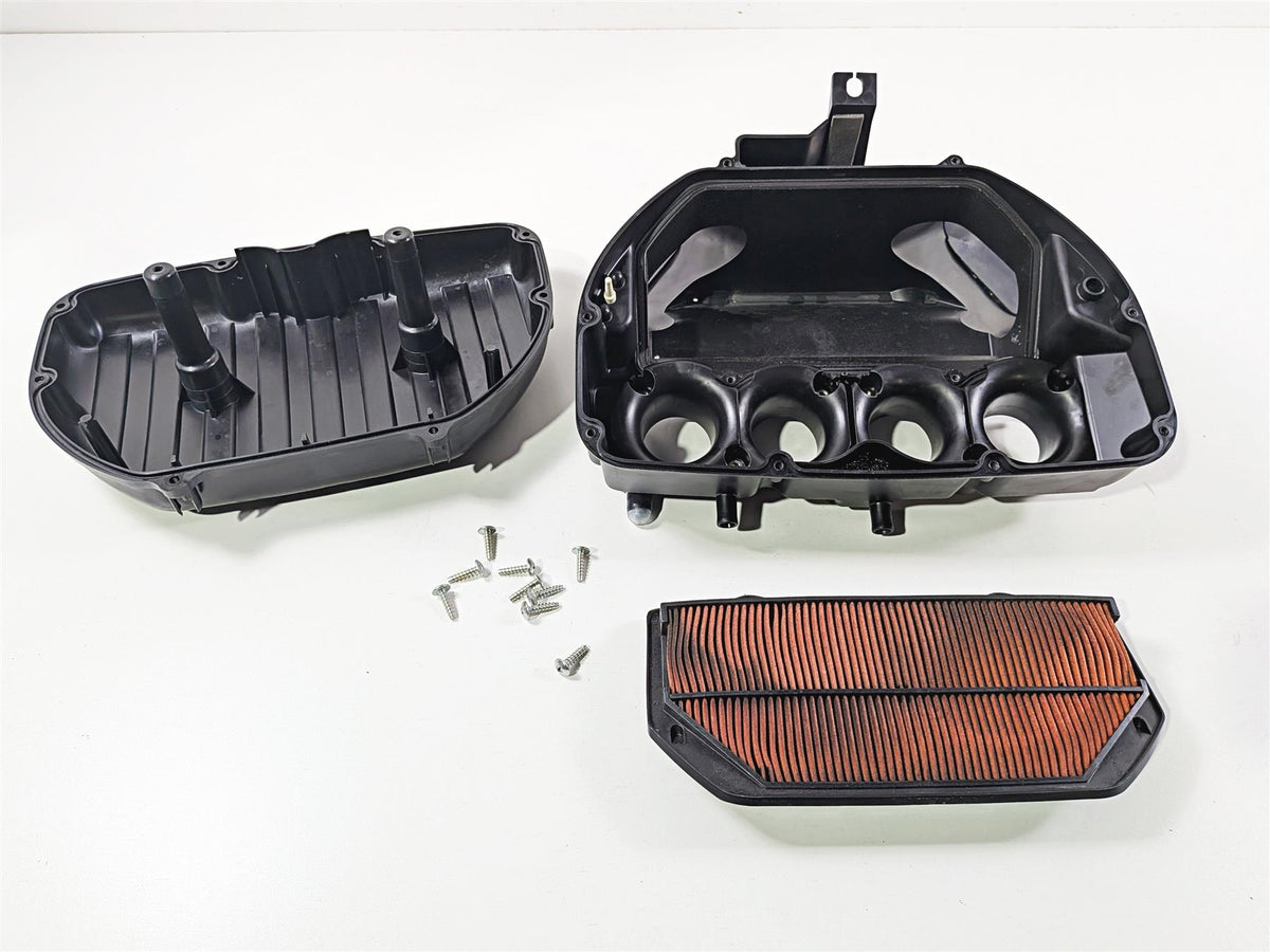 2024 Suzuki GSXR600 Air Box Cleaner Breather Filter 13720-14J01 {{ shop.shopifyCountryName }} - Mototech271