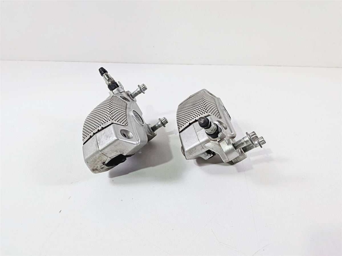 2011 Harley Touring FLHTCU CVO Electra Glide Front Brake Caliper Set 42938-08-Mototech271