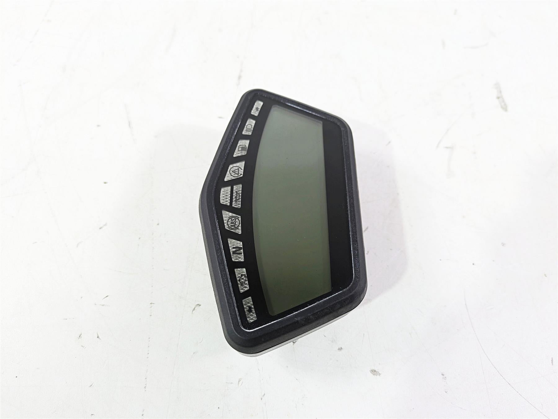 2018 Ducati Hypermotard 939 SP Speedometer Dash Gauge Ran with no Key 40611222C {{ shop.shopifyCountryName }} - Mototech271