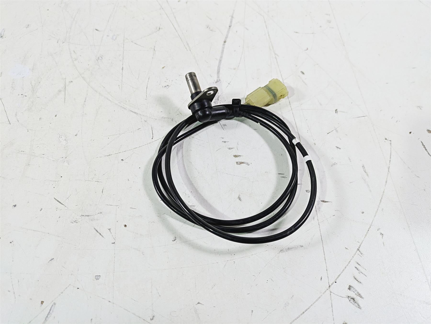 2015 Triumph Tiger Explorer XC Rear Abs Brake Wheel Speed Sensor T2024445 {{ shop.shopifyCountryName }} - Mototech271
