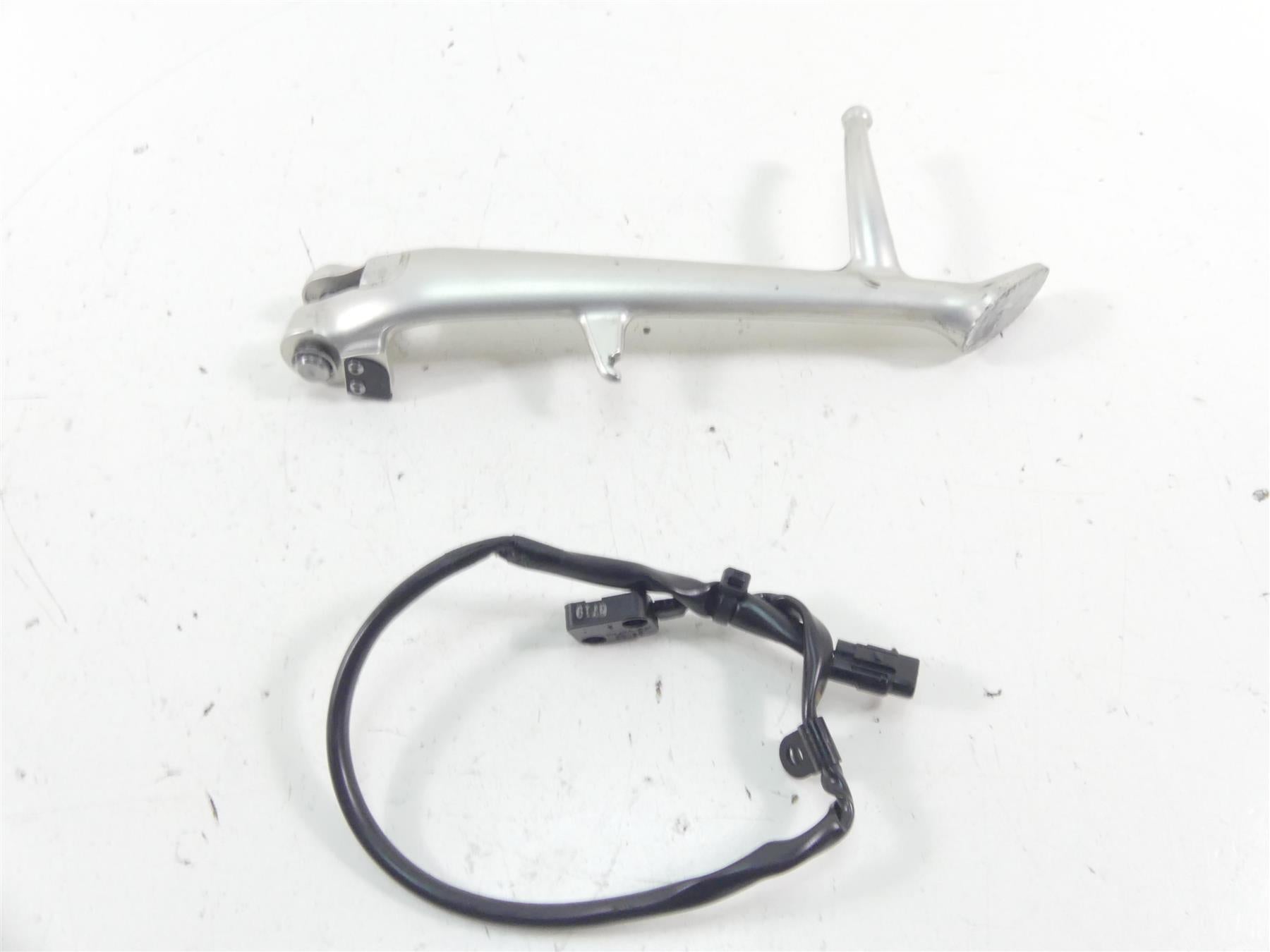 2017 Triumph Thruxton 1200 R Side Kickstand Kick Stand + Switch T2082273 {{ shop.shopifyCountryName }} - Mototech271