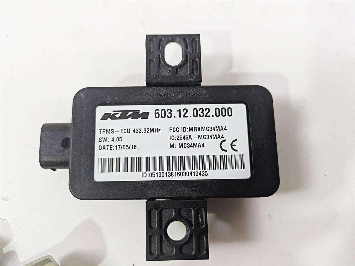 2017 KTM 1290 Super Duke GT Tpms Tire Pressure & Module Sensor Set 60312032000 {{ shop.shopifyCountryName }} - Mototech271