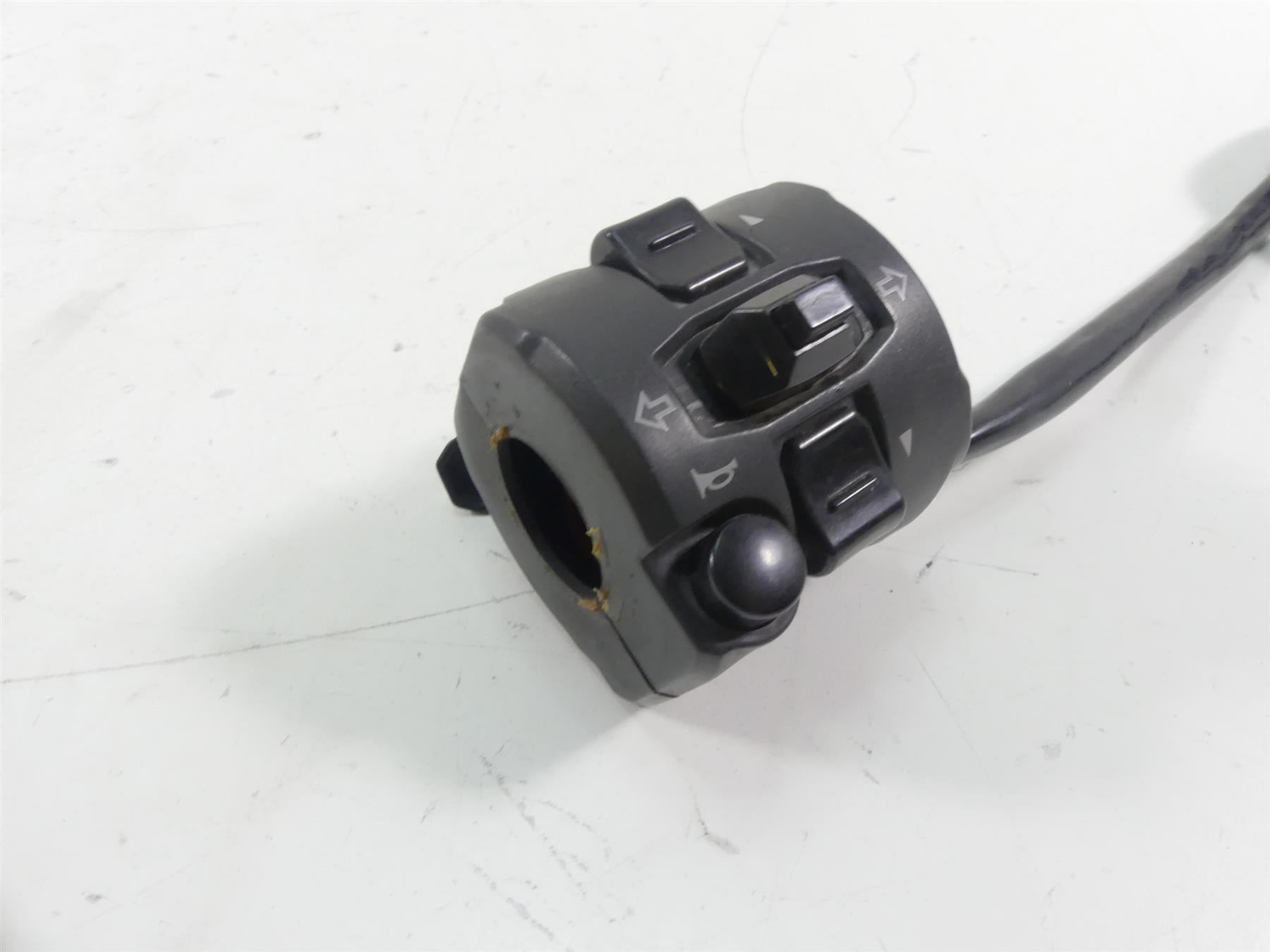 2011 Ducati Hypermotard 1100 SP Left Light Blinker Control Switch 65010091H {{ shop.shopifyCountryName }} - Mototech271