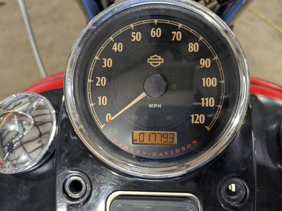 2016 Harley FXDF Dyna Fat Bob Speedometer Gauge Instrument 17K 67096-12A