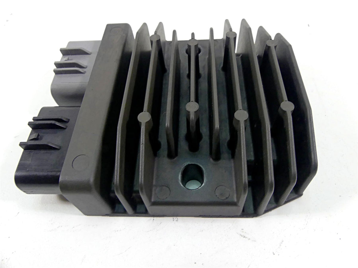2012 Ducati Panigale 1199S Rectifier Voltage Regulator 54040301B FH020AA {{ shop.shopifyCountryName }} - Mototech271