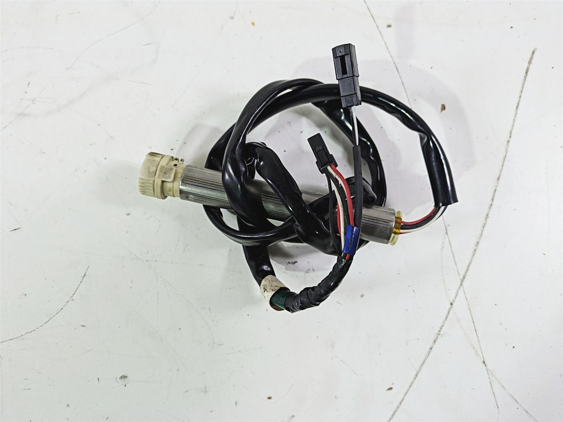 2017 Harley FLS Softail Slim Fly Ride By Wire Sensor 32700050A {{ shop.shopifyCountryName }} - Mototech271