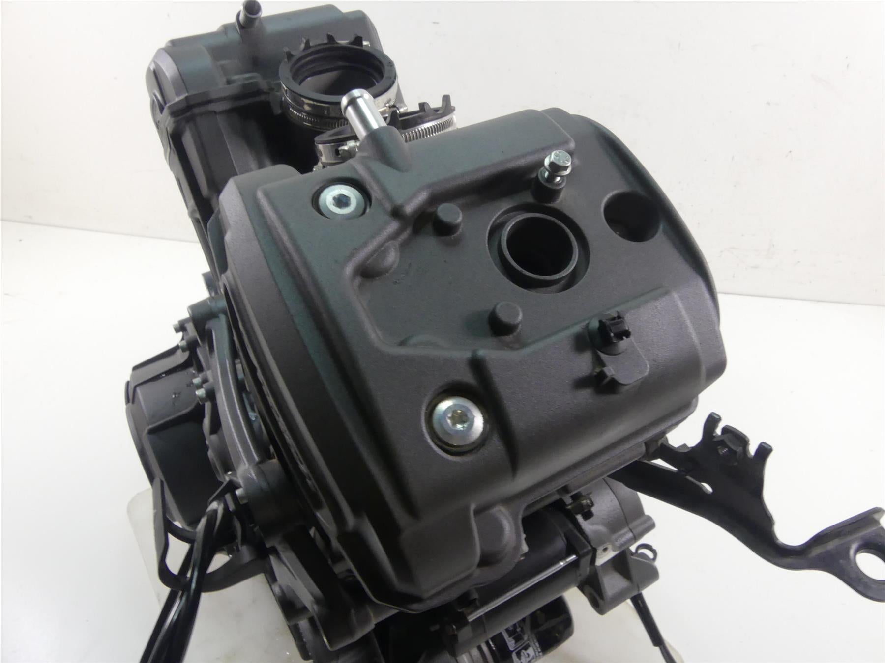 2022 Indian FTR1200 S Running Engine Motor Transmission 973mi Only! -Vid 1205768 {{ shop.shopifyCountryName }} - Mototech271