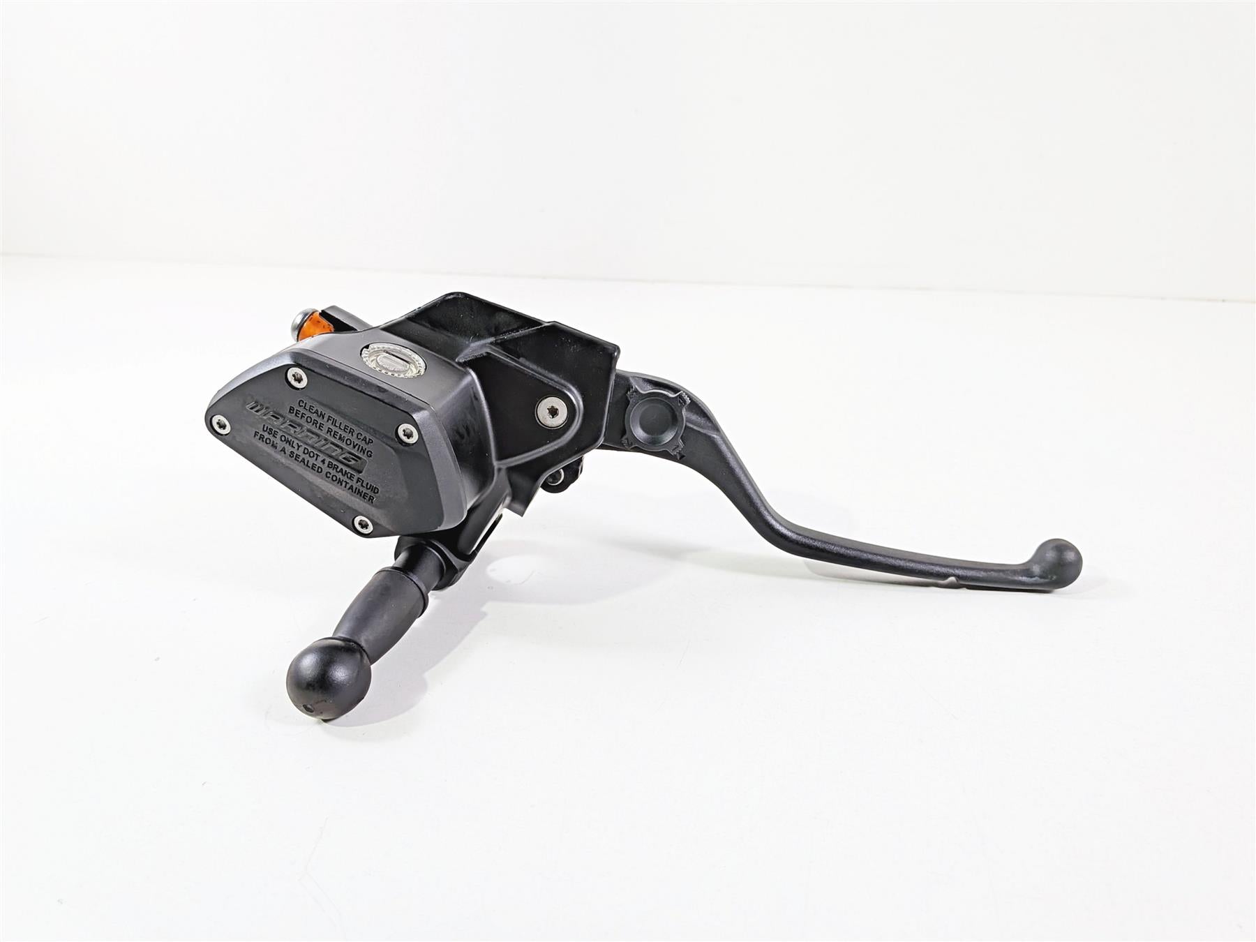 2019 BMW R1250GS K50 Front Brake Master Cylinder 32728559604 {{ shop.shopifyCountryName }} - Mototech271