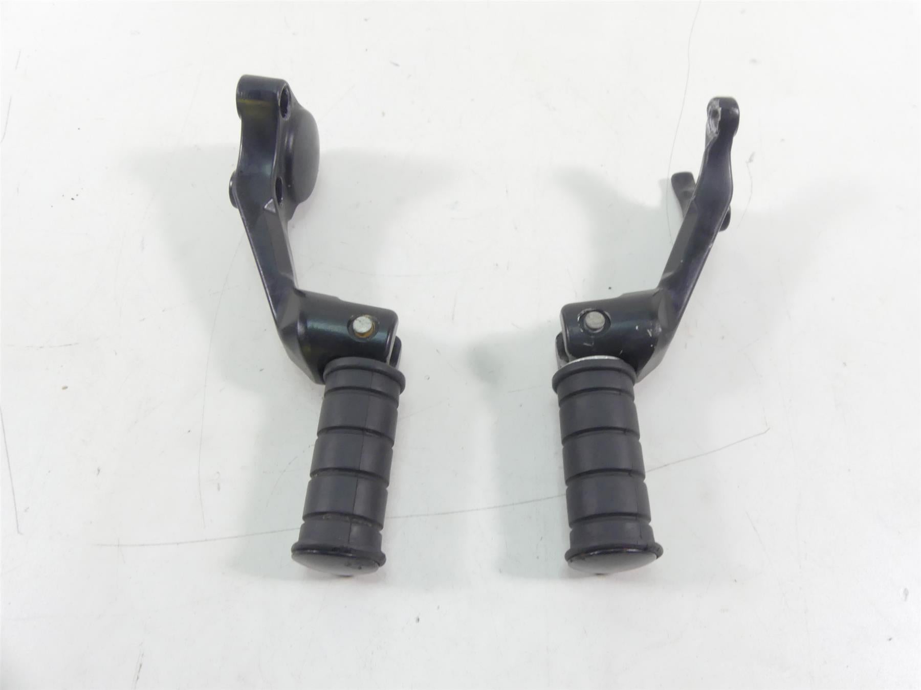2017 Victory Octane 1200 Rear Passenger Pillion Footpeg Foot Peg Set 2880244-658 {{ shop.shopifyCountryName }} - Mototech271