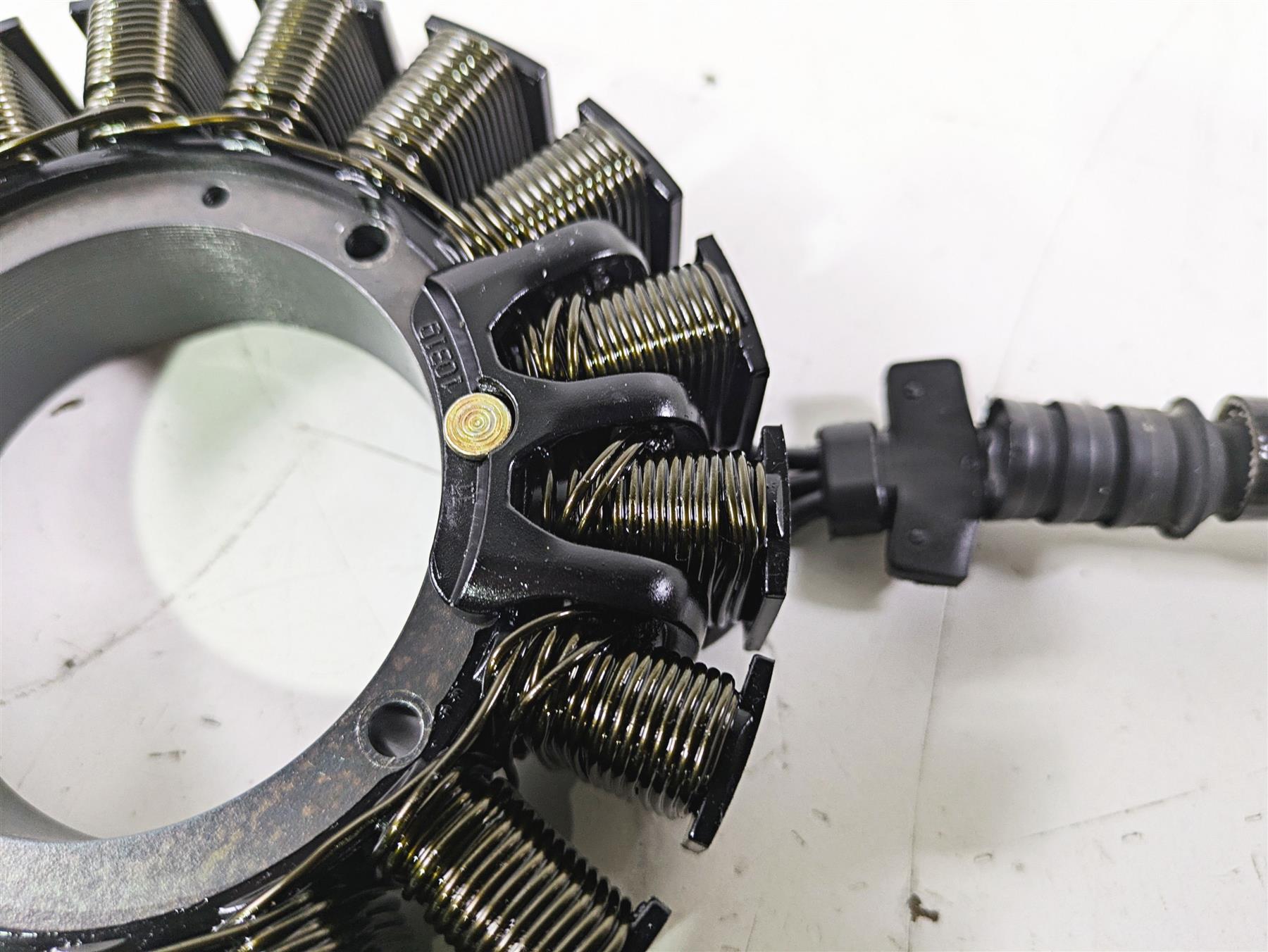 2007 Harley FXDWG Dyna Wide Glide Stator Alternator Generator 30017-07 {{ shop.shopifyCountryName }} - Mototech271