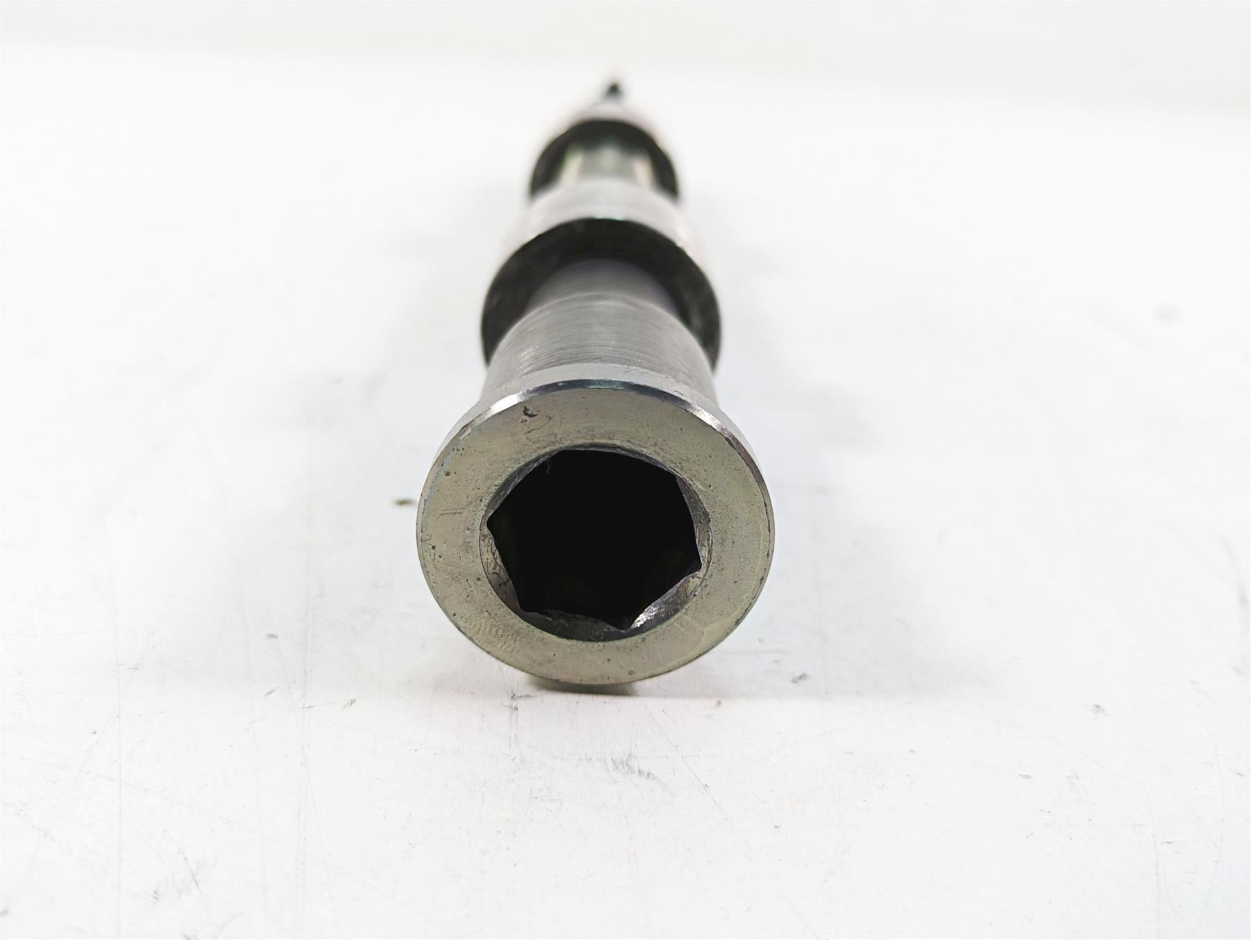 2020 Harley Softail FXBB Street Bob Front Wheel Spindle Axle 43000081 {{ shop.shopifyCountryName }} - Mototech271