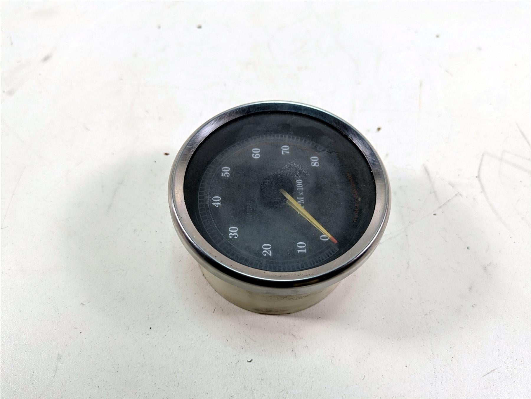 2000 Harley Dyna FXDL Low Rider Tachometer Tacho Meter Gauge -Read 67042-99 {{ shop.shopifyCountryName }} - Mototech271