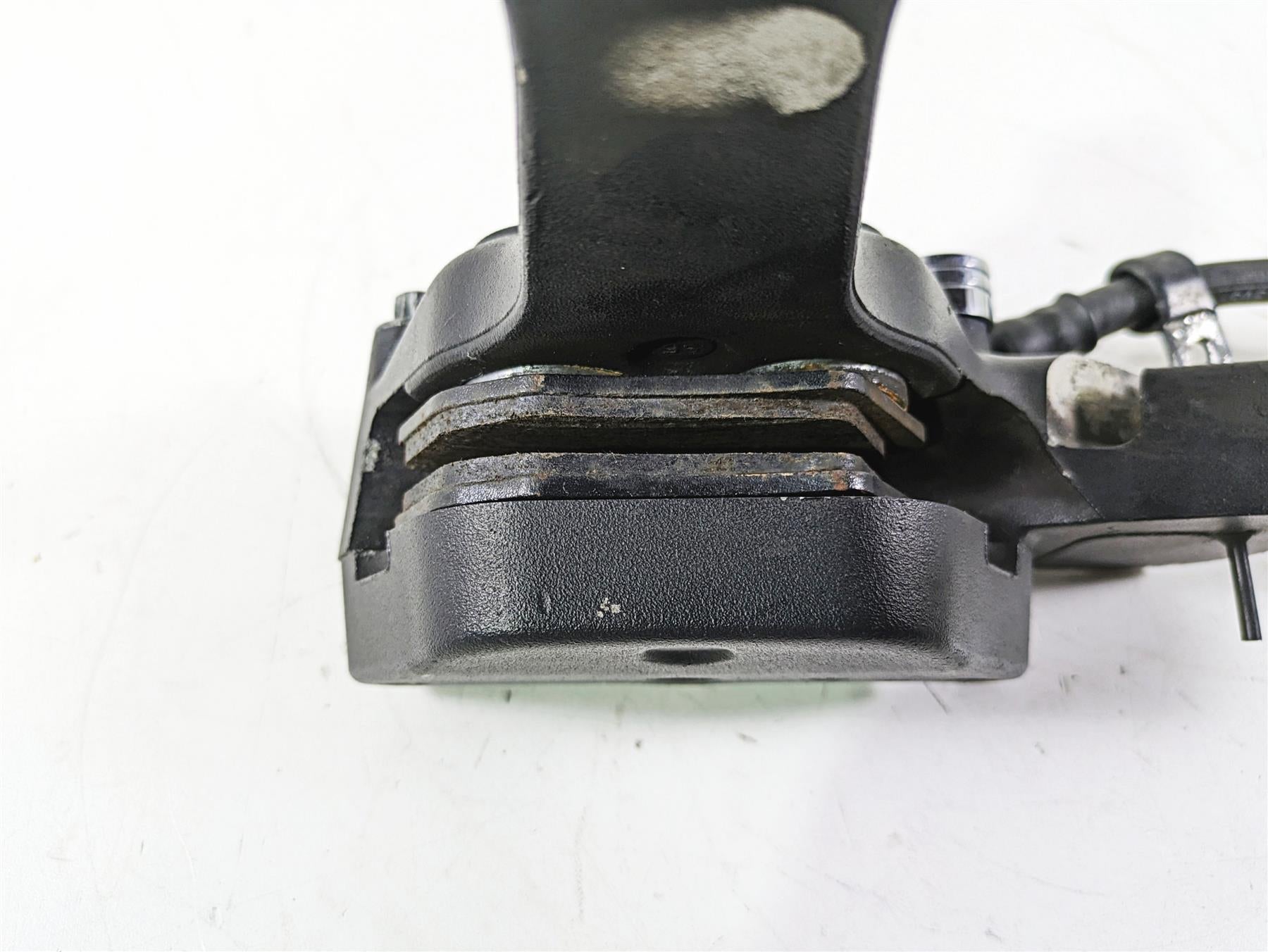 2003 Harley Dyna FXDL Low Rider 100TH Rear Brake Caliper 44017-00D {{ shop.shopifyCountryName }} - Mototech271