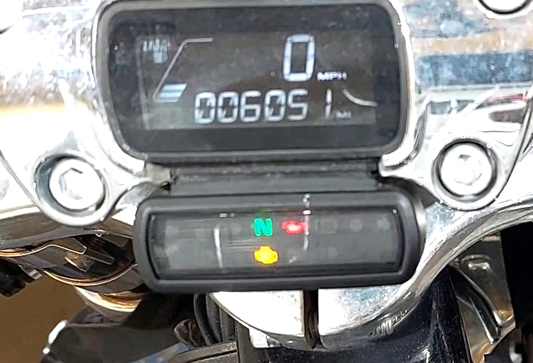 2020 Harley Softail FXST Standard Speedometer Gauge Instrument M8