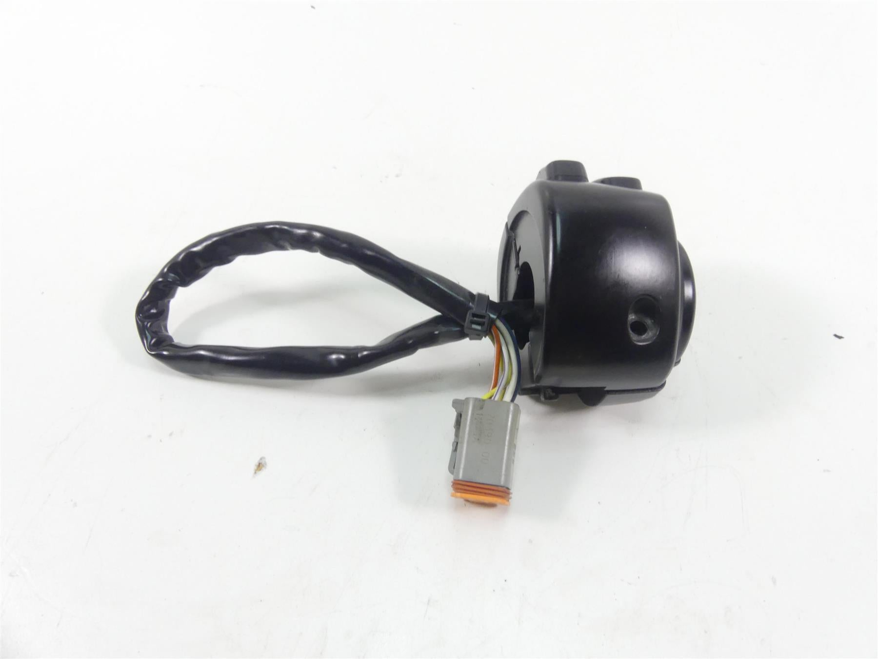 2003 Harley Sportster XL1200 C 100th Anniv Left Hand Control Switch 71682-06A {{ shop.shopifyCountryName }} - Mototech271