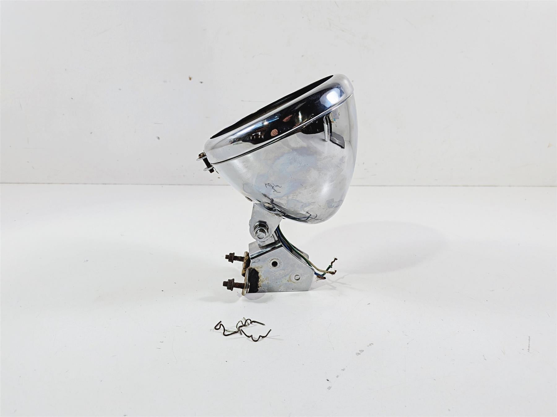 1994 Honda VT600 CR Shadow Headlight Bucket Chrome Shell 61301-MR1-000 {{ shop.shopifyCountryName }} - Mototech271