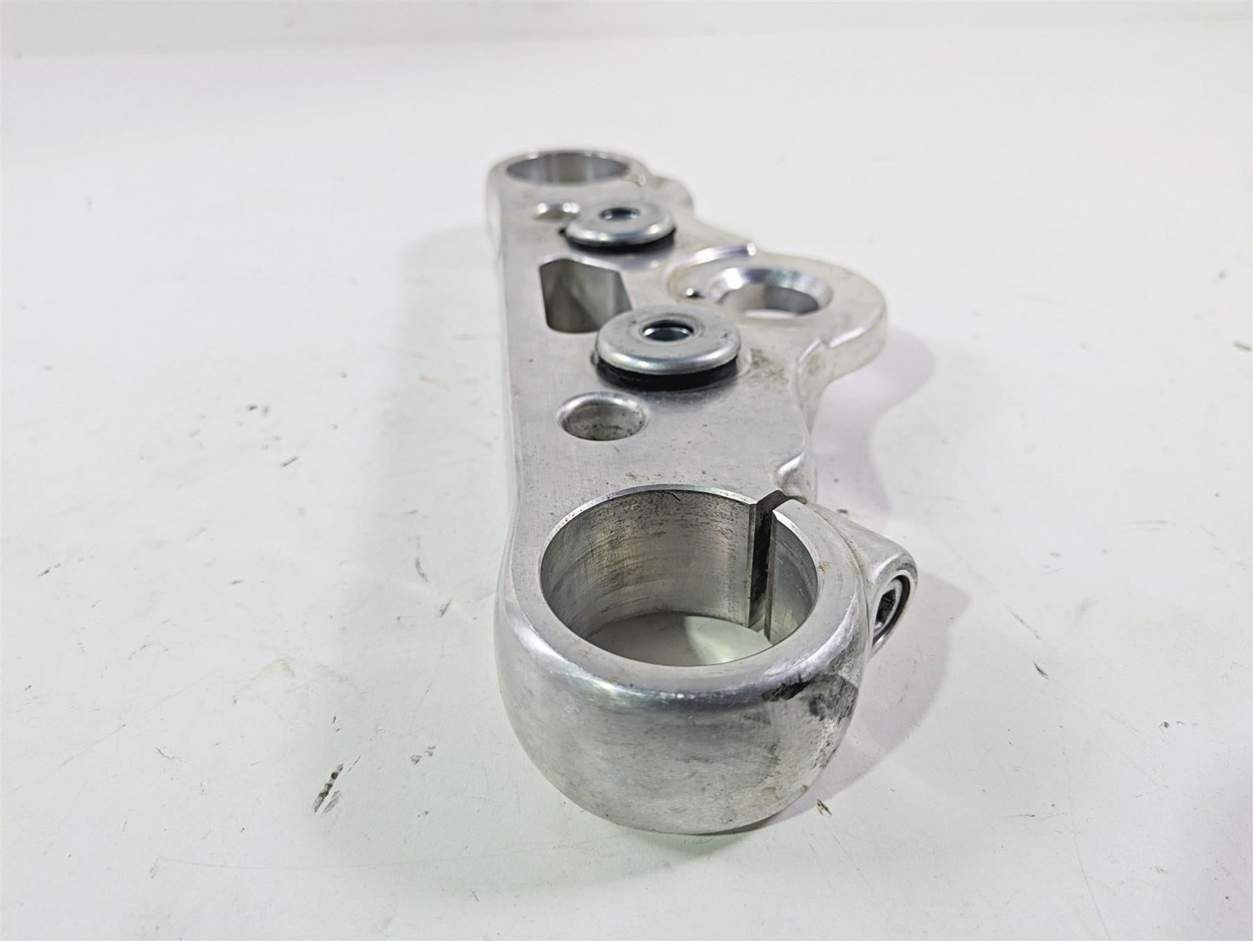2016 Harley FXDWG Dyna Wide Glide Upper Triple Tree Steering Clamp 49mm 46700-08 {{ shop.shopifyCountryName }} - Mototech271