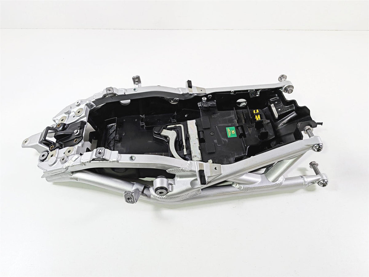 2019 Triumph Speed Triple RS 1050 Straight Subframe & Inner Fender T2079742 {{ shop.shopifyCountryName }} - Mototech271