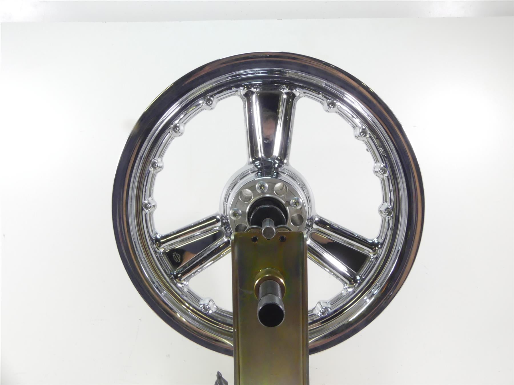 2004 Harley FLHTC SE CVO Electra Glide Front Wheel Rim 16x3 43478-04 {{ shop.shopifyCountryName }} - Mototech271