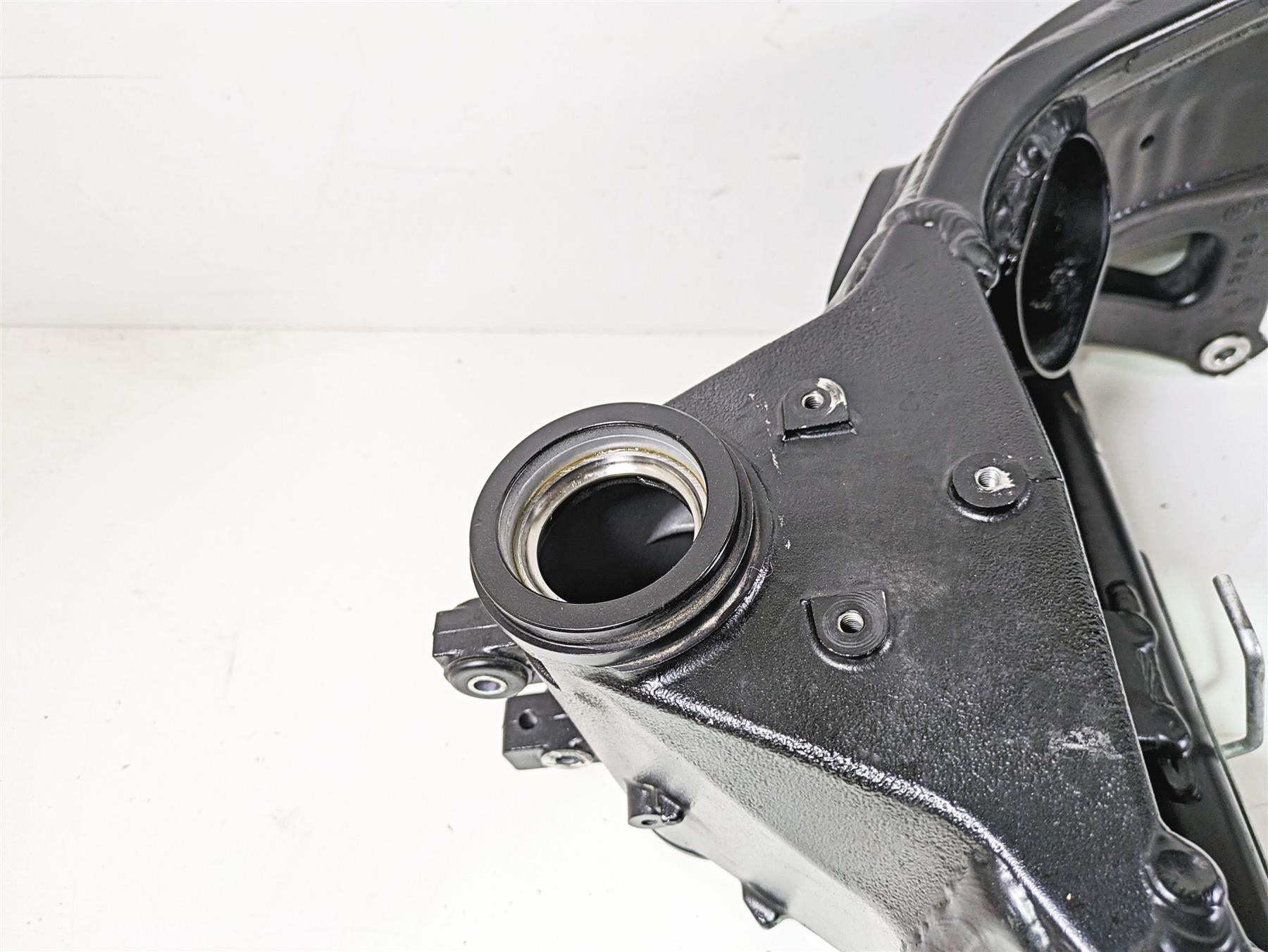 2018 Suzuki GSX1300 R Hayabusa Straight Main Frame Chassis 41100-15H13-YAP {{ shop.shopifyCountryName }} - Mototech271