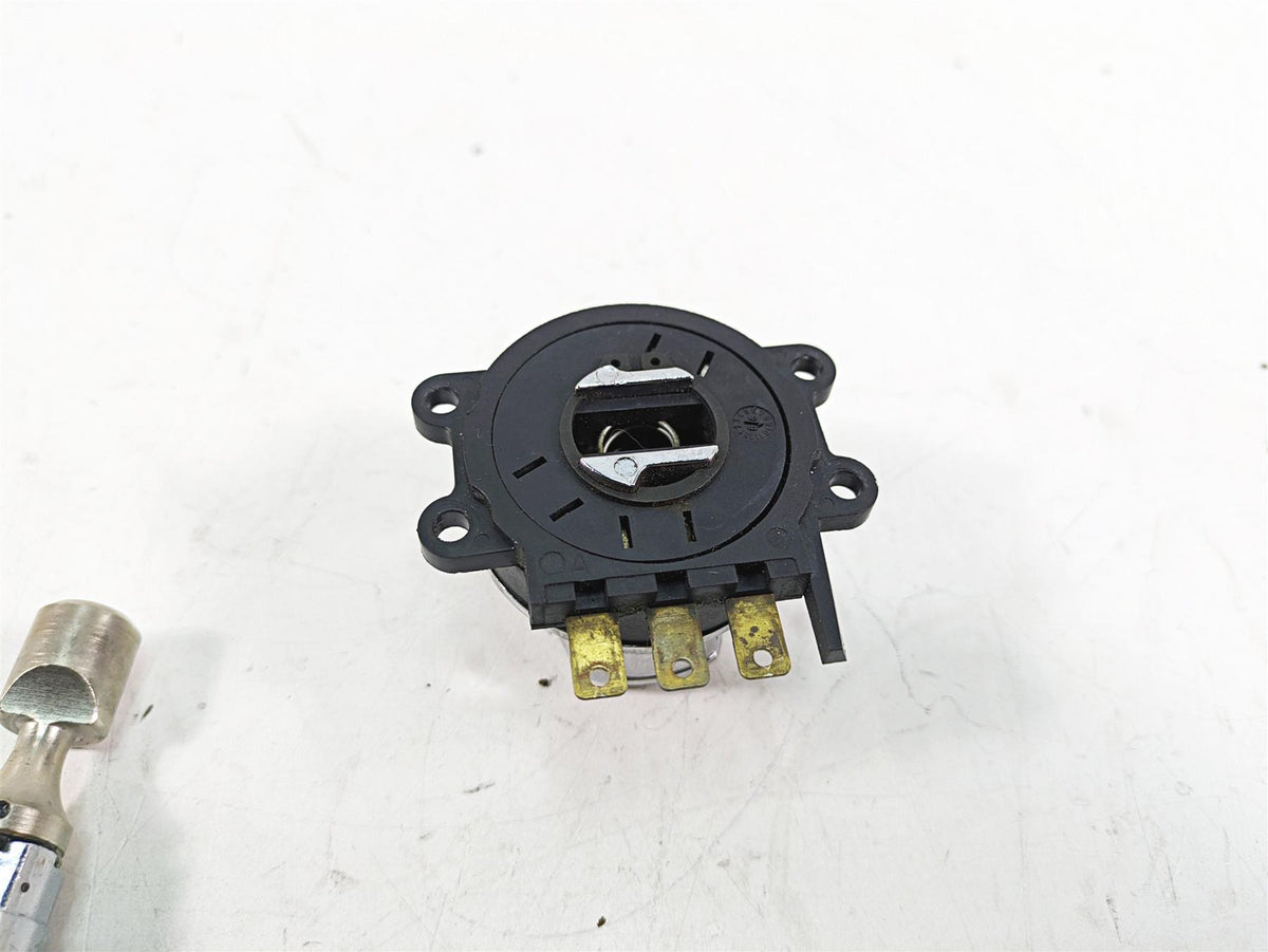 2000 Harley FXSTS Softail Springer Ignition Switch Key Lock Set 71450-04 {{ shop.shopifyCountryName }} - Mototech271