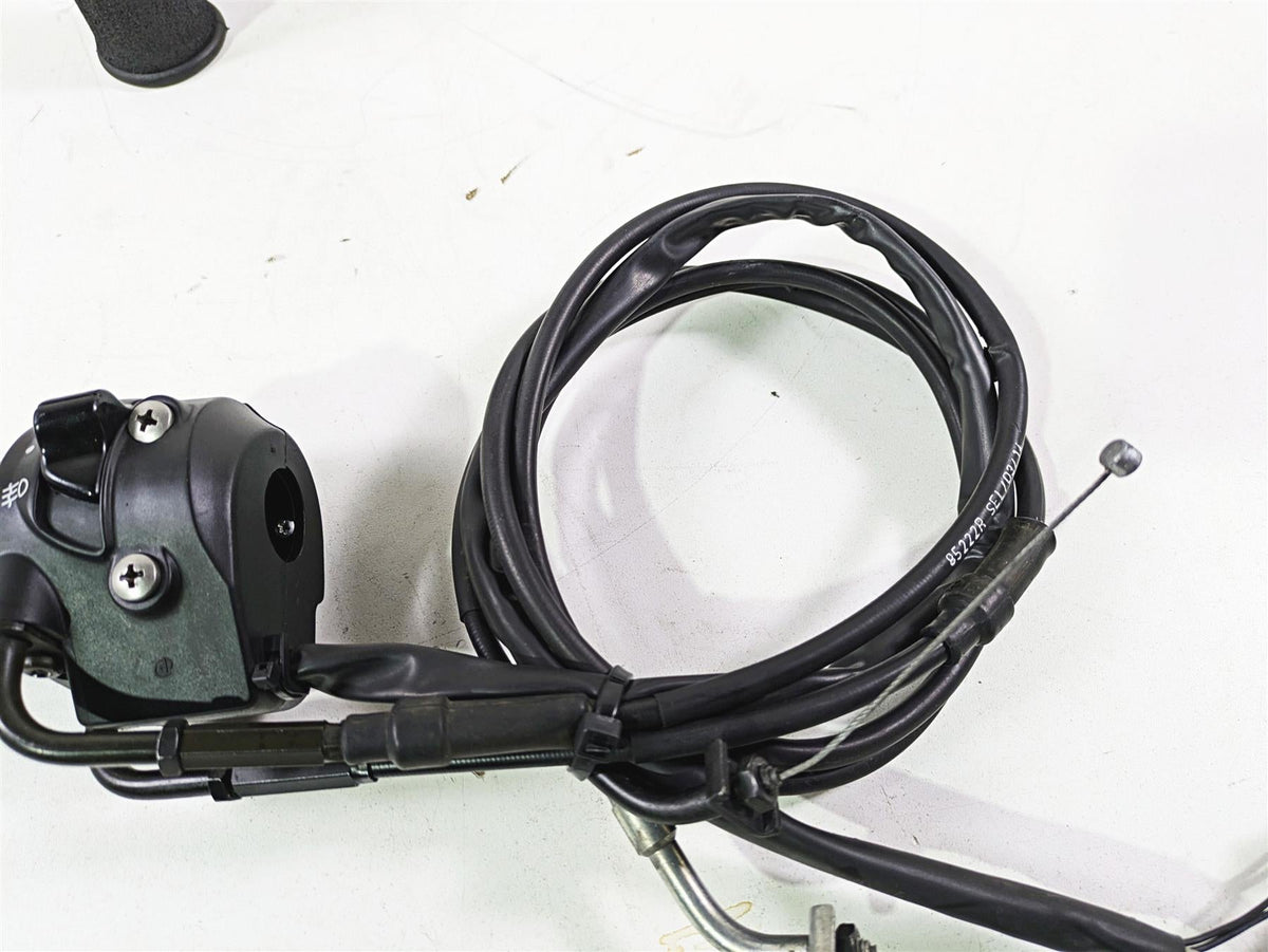 2016 Moto Guzzi Stelvio 1200 8V NTX Right Hand Abs Control Switch 886159 {{ shop.shopifyCountryName }} - Mototech271