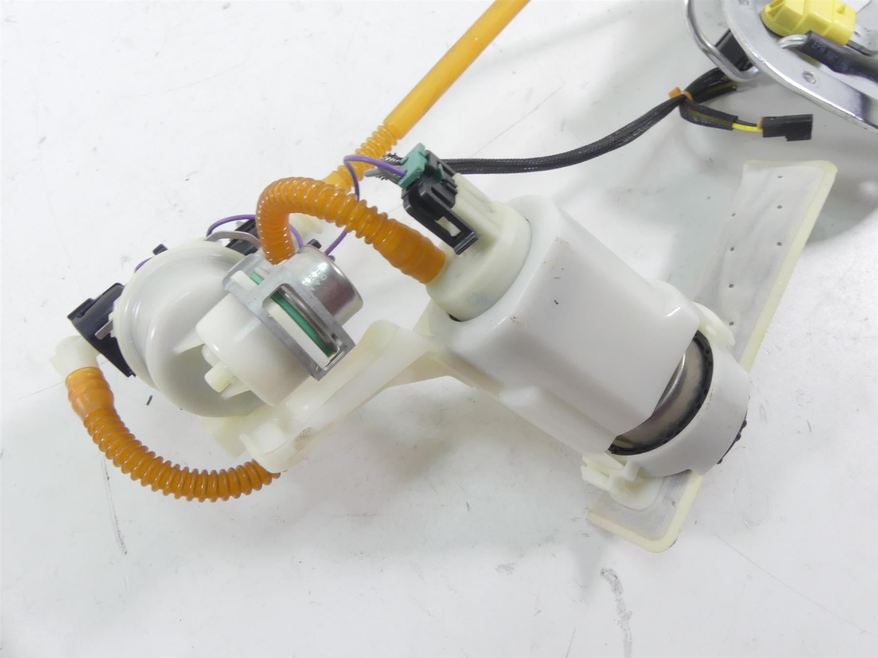 2016 Harley FXDLS Dyna Low Rider Fuel Gas Petrol Pump & Sending Unit 75246-04A {{ shop.shopifyCountryName }} - Mototech271