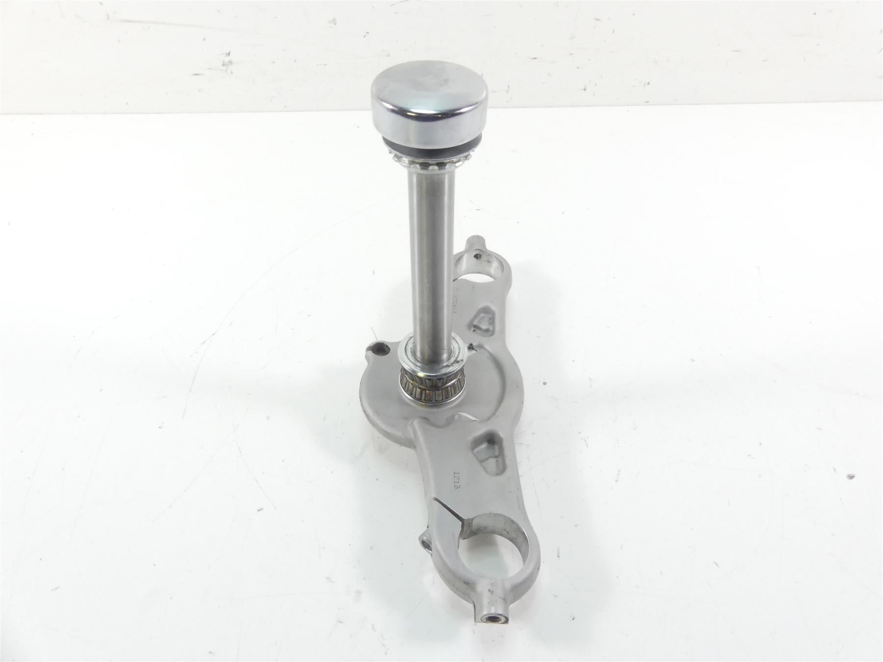 2015 Harley FLD Dyna Switchback Lower Triple Tree Steering Clamp 45900025 {{ shop.shopifyCountryName }} - Mototech271