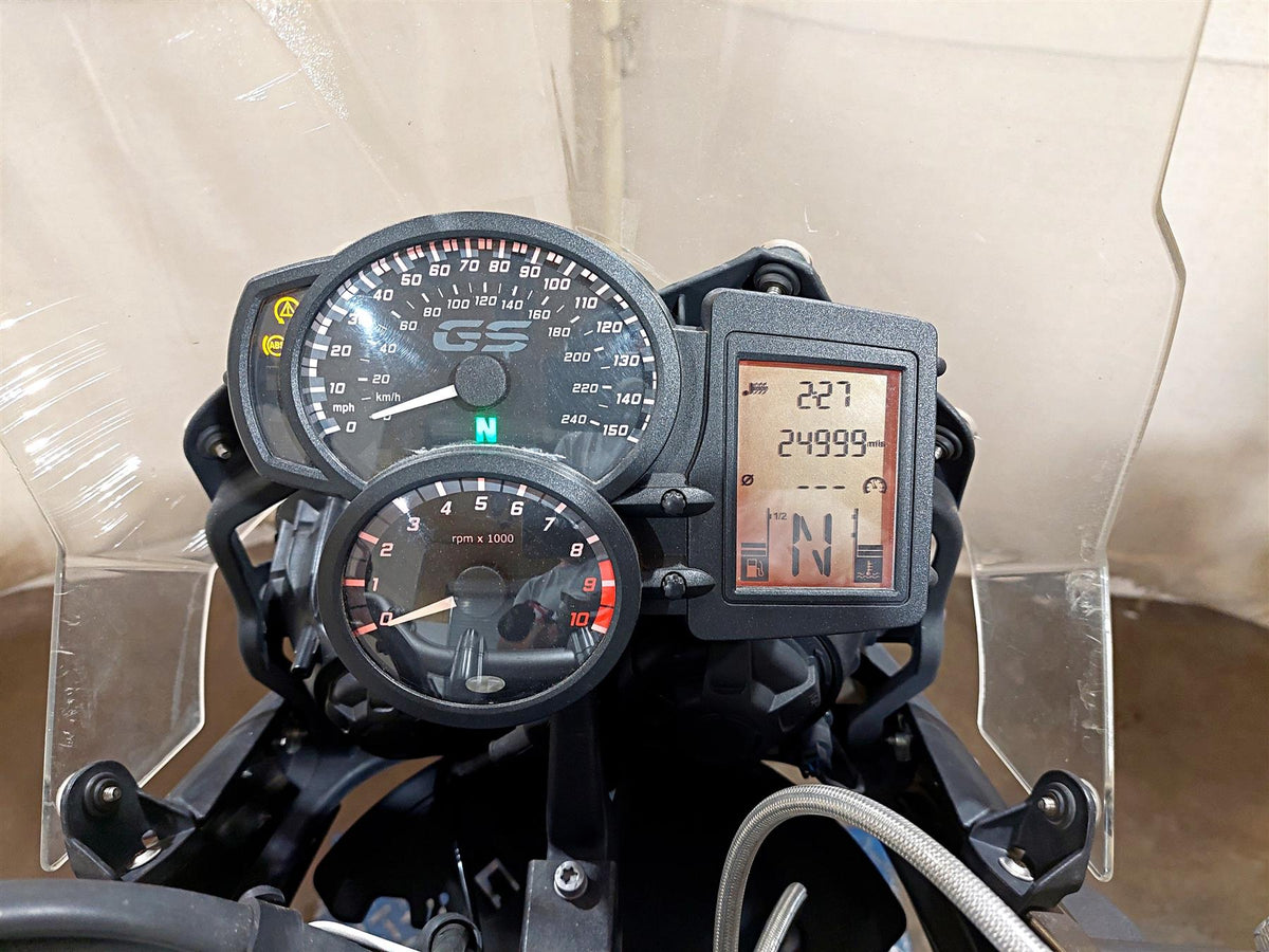2013 BMW F800GS STD K72 Speedometer Gauge Instrument 24K 62118535811 62118534794 {{ shop.shopifyCountryName }} - Mototech271
