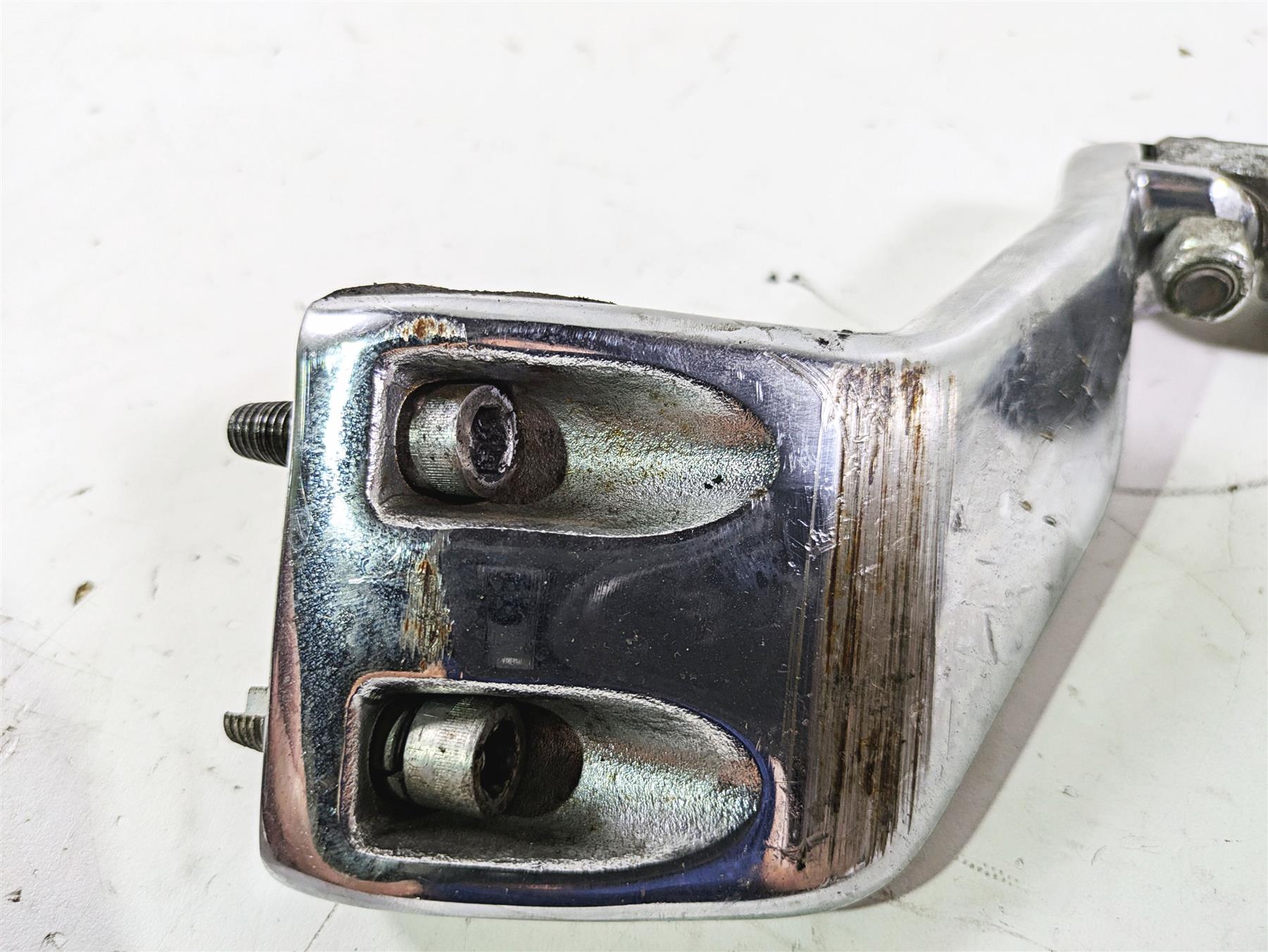2016 Harley FXDL Dyna Low Rider Left Rider Foot Peg & Shifter Parts 50500279 {{ shop.shopifyCountryName }} - Mototech271