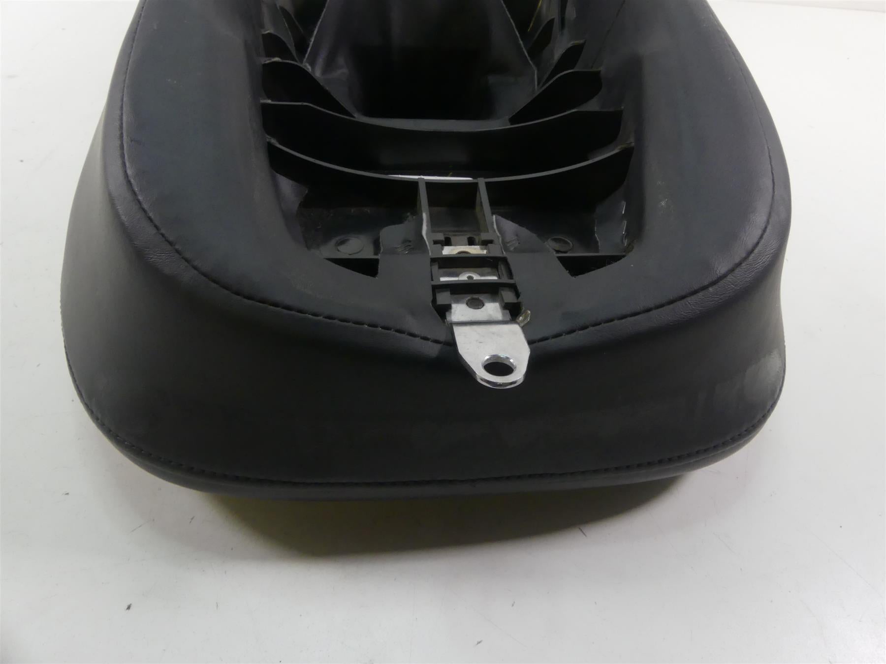 2017 Harley Touring FLHTKL Electra Glide Nice Duo Seat Saddle 52000173 {{ shop.shopifyCountryName }} - Mototech271