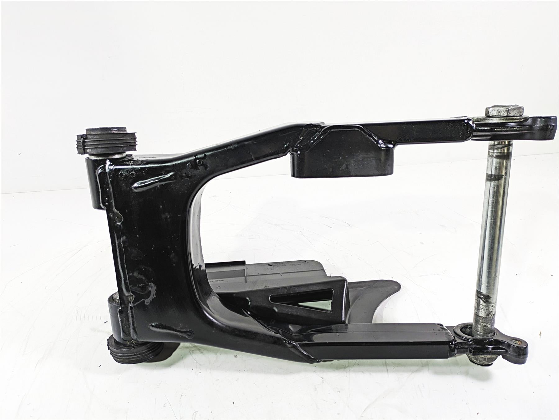 2008 Harley Touring FLHTCU E-Glide 105TH Rear Swingarm Swing Arm 47549-02A {{ shop.shopifyCountryName }} - Mototech271