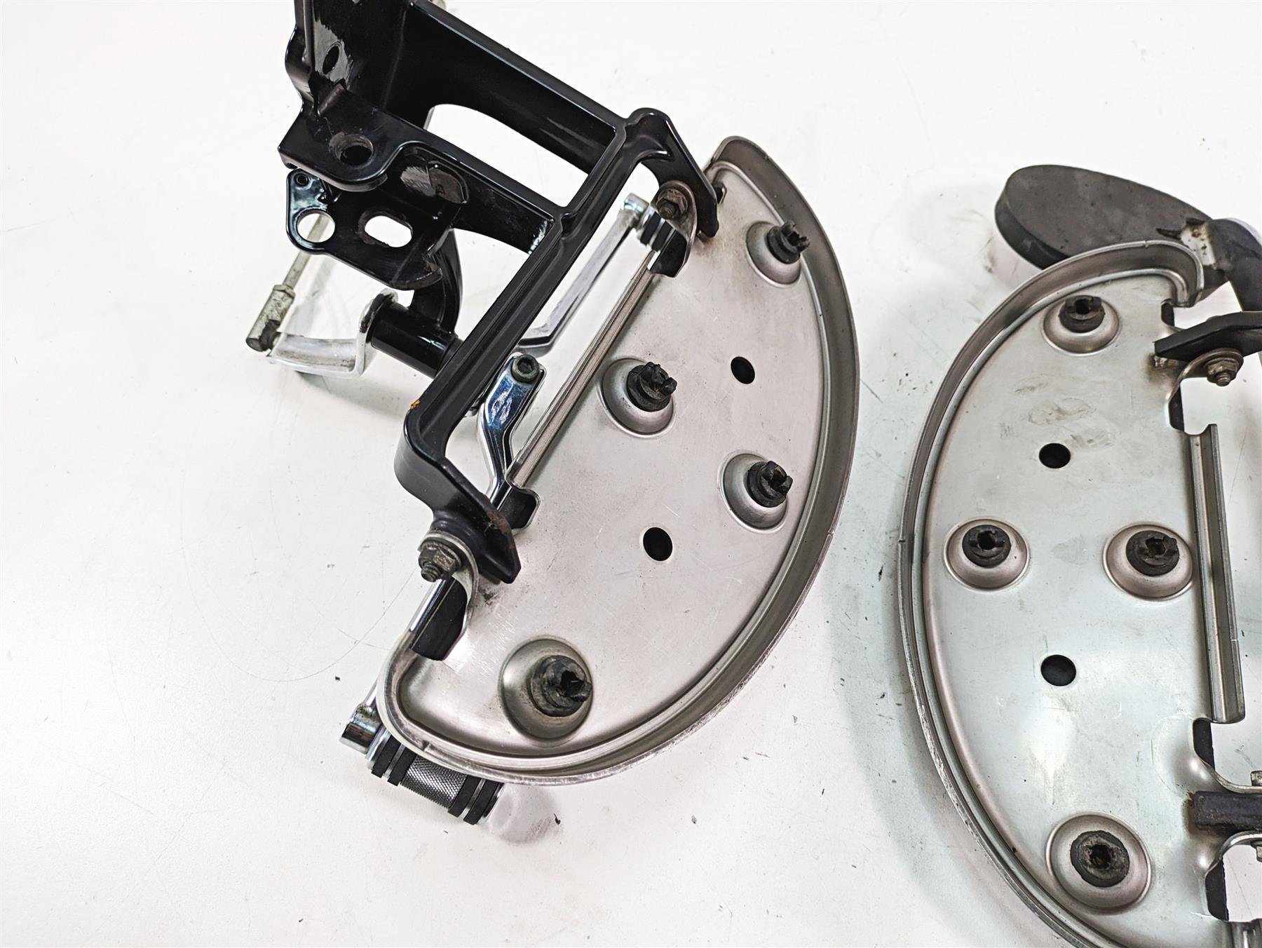 2013 Harley Softail FLSTC Heritage Classic Front Floorboard Lever Set 33630-07A {{ shop.shopifyCountryName }} - Mototech271