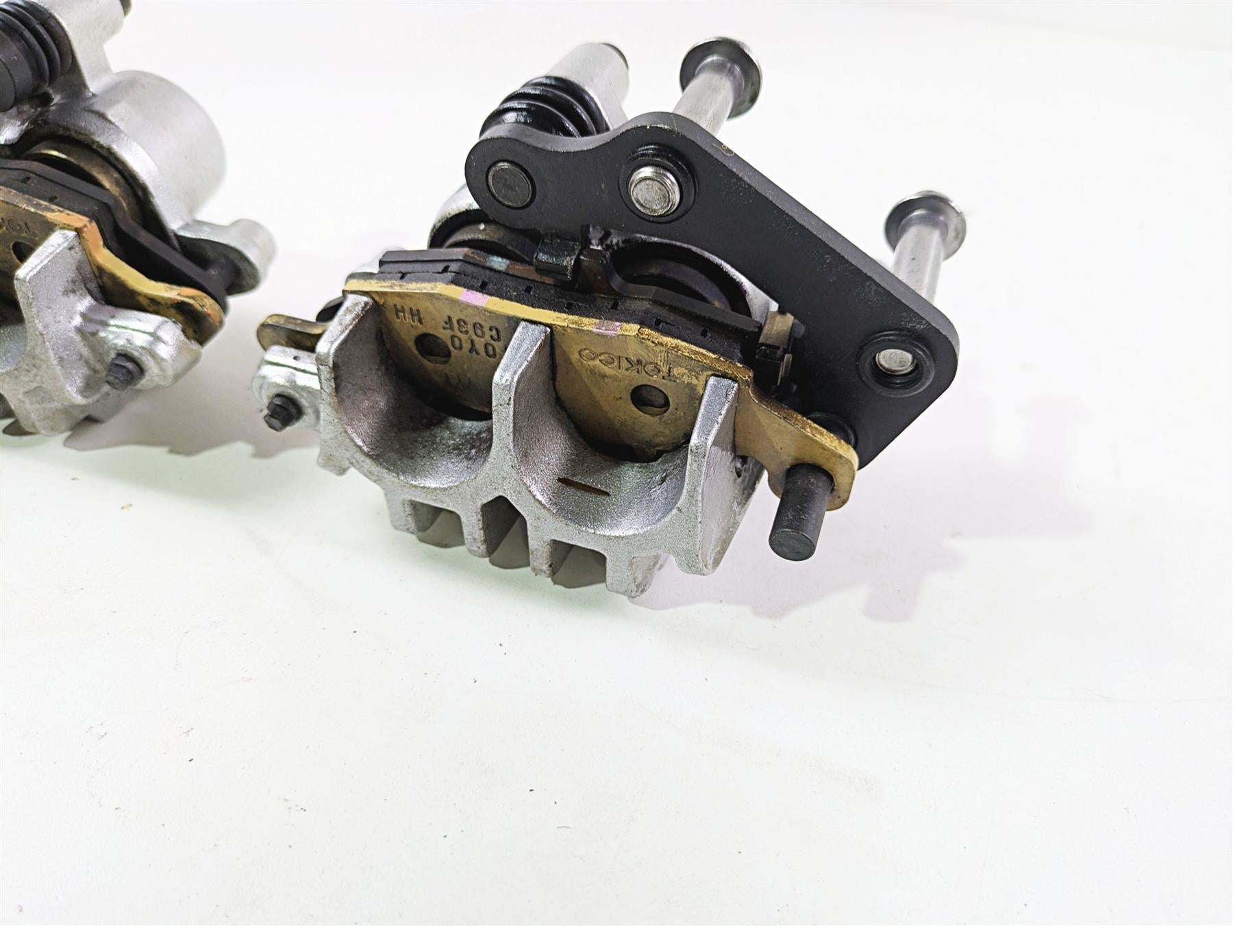 2008 Kawasaki VN1600 Vulcan Nomad Tokico Front Brake Caliper Set 43044-1115 {{ shop.shopifyCountryName }} - Mototech271