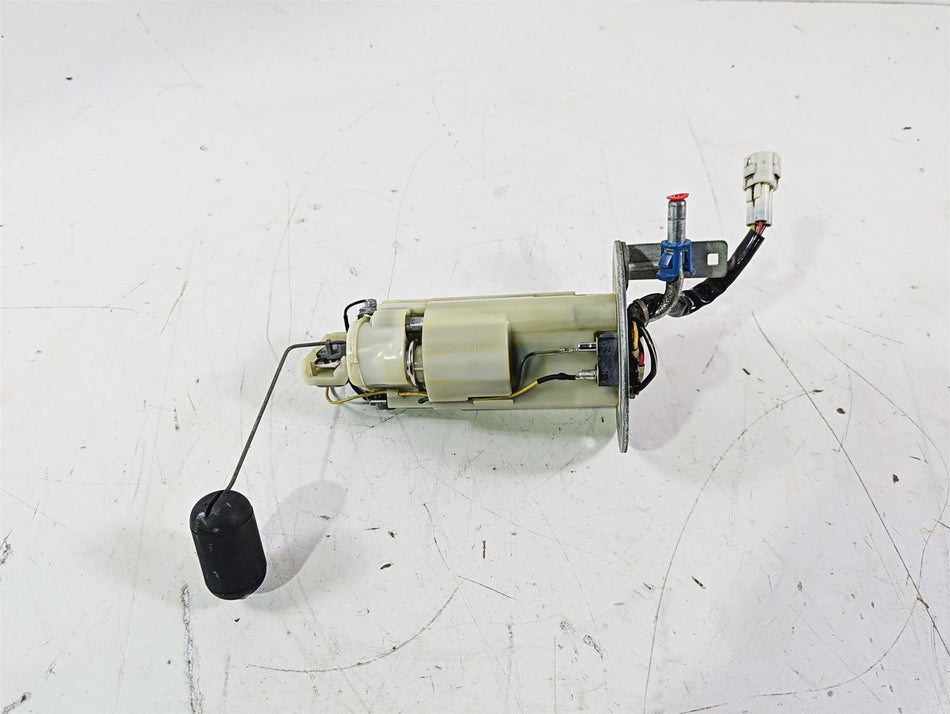 2016 Suzuki GSXR1000 Fuel Gas Petrol Pump - Tested 15100-47H10 {{ shop.shopifyCountryName }} - Mototech271